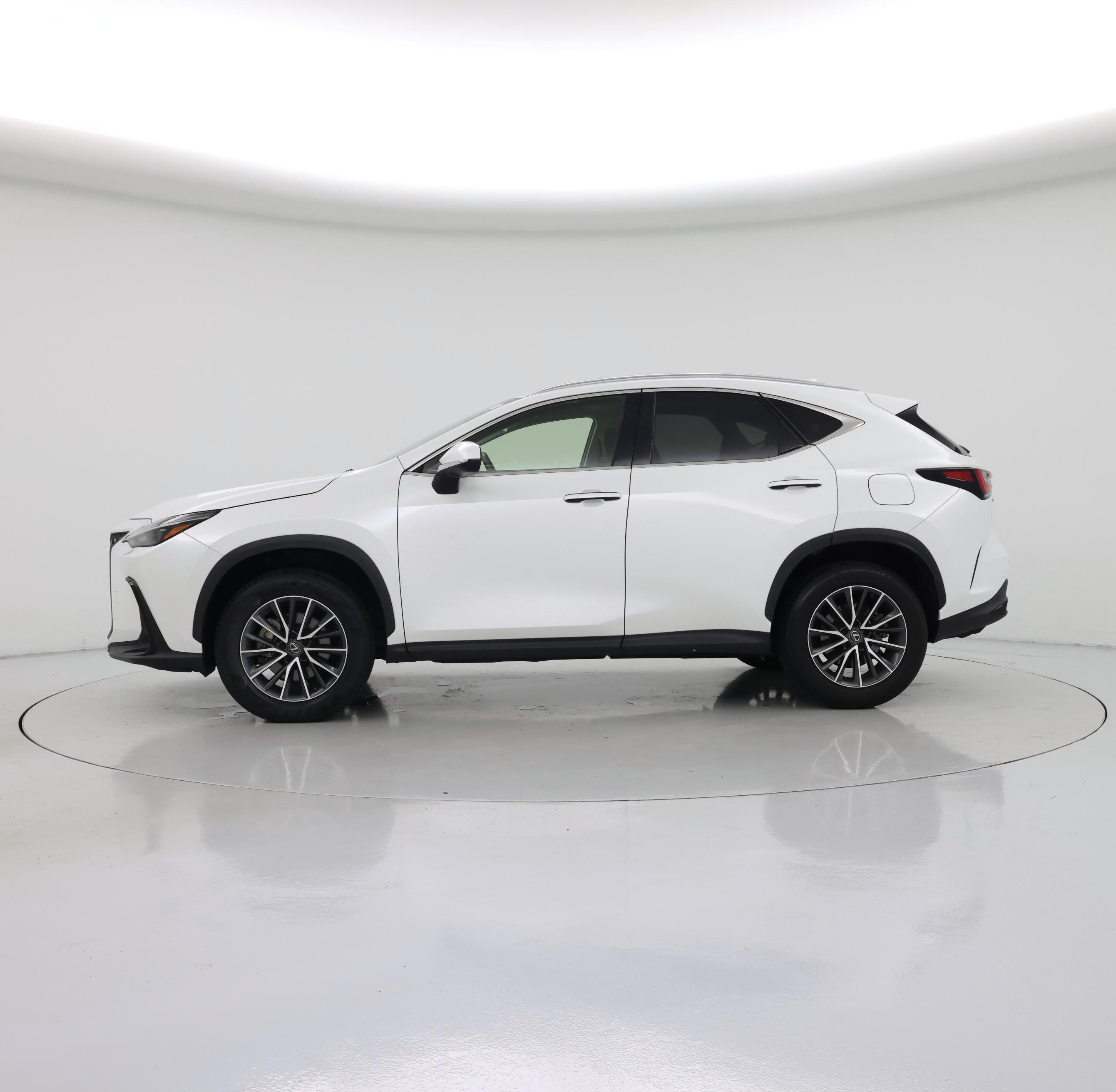 Thumbnail: 2022 Lexus NX - 3