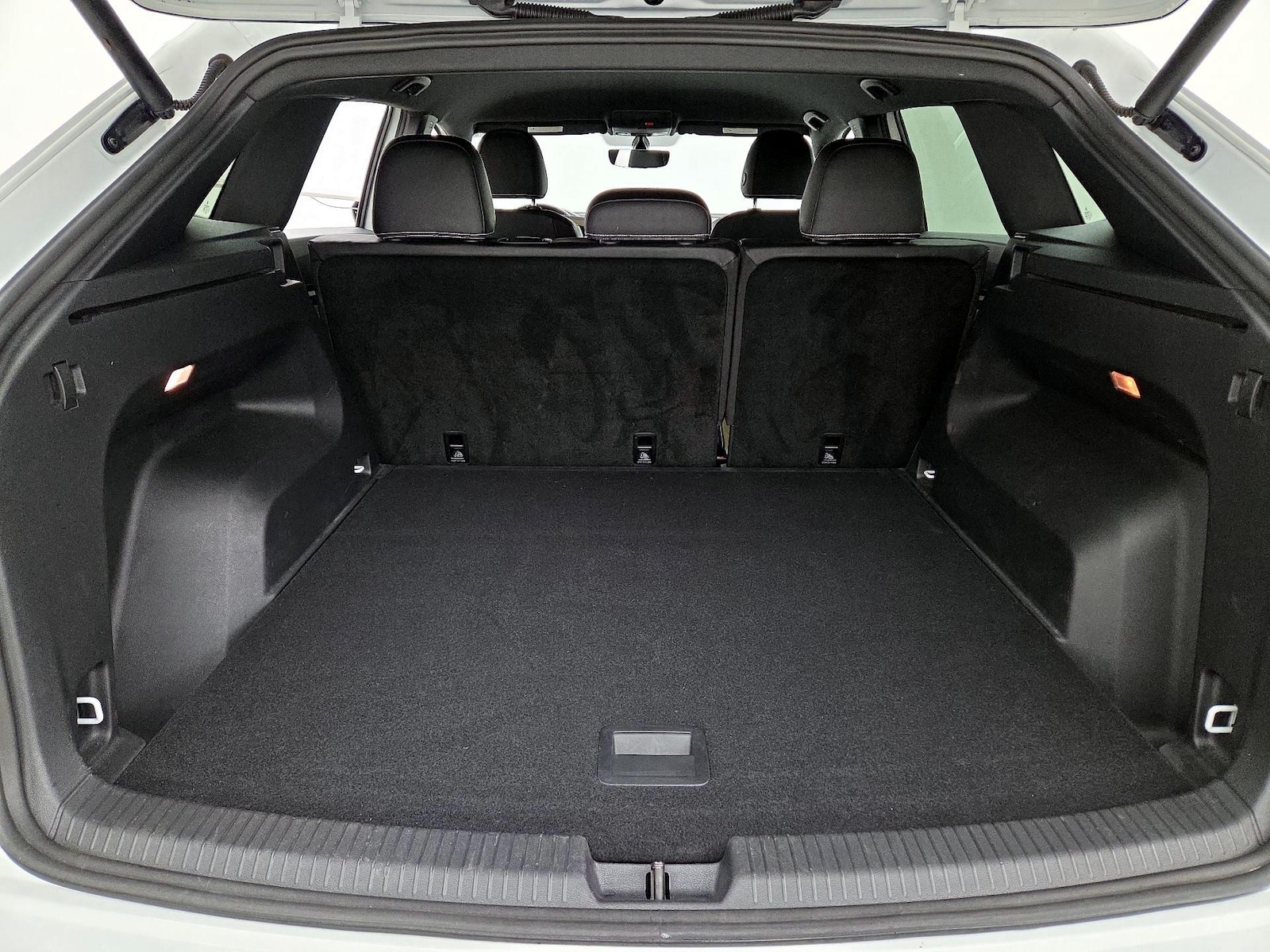 2021 Volkswagen Atlas Cross Sport SE w/Tech - Photo 21