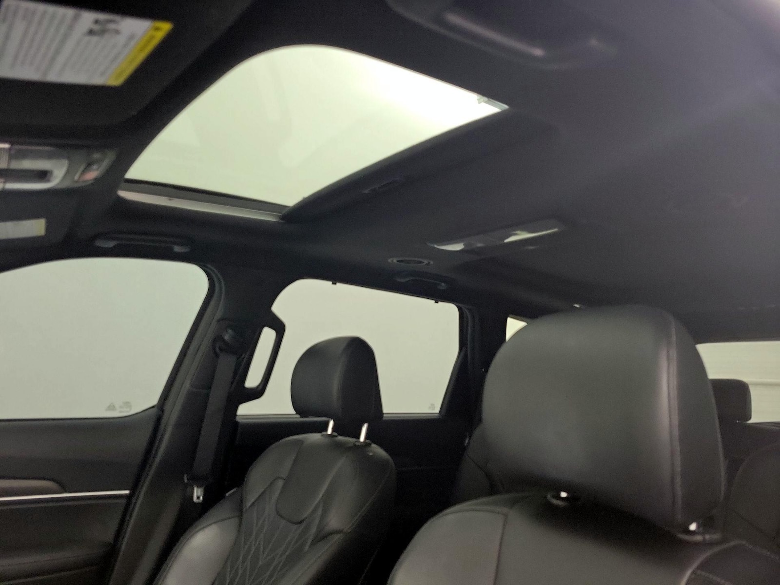 Sunroof(s) & Overhead Airbags
