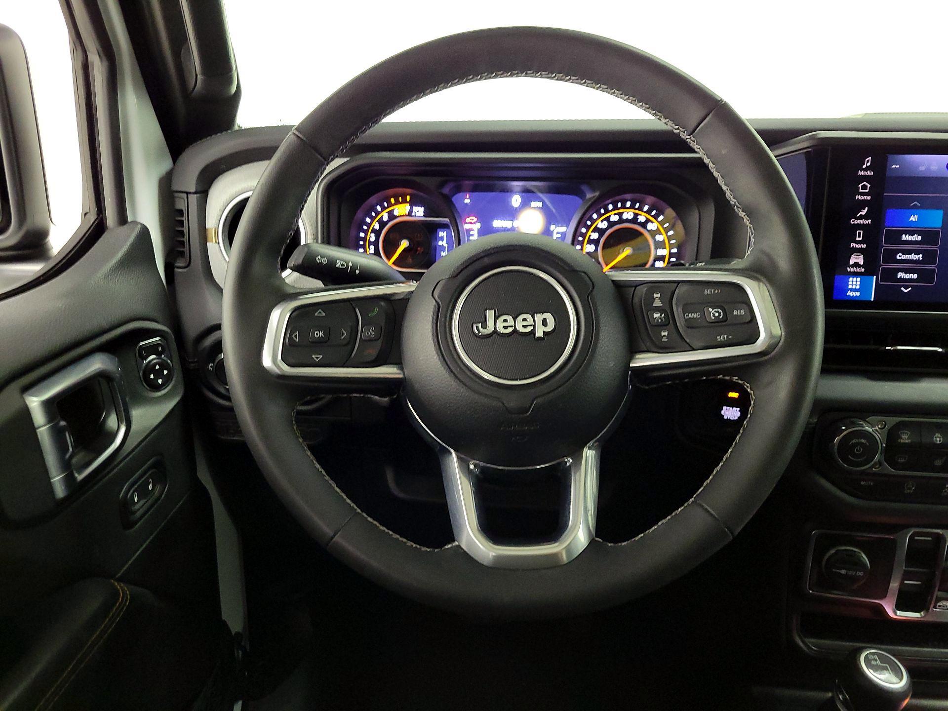 Thumbnail: 2025 Jeep Wrangler - 10
