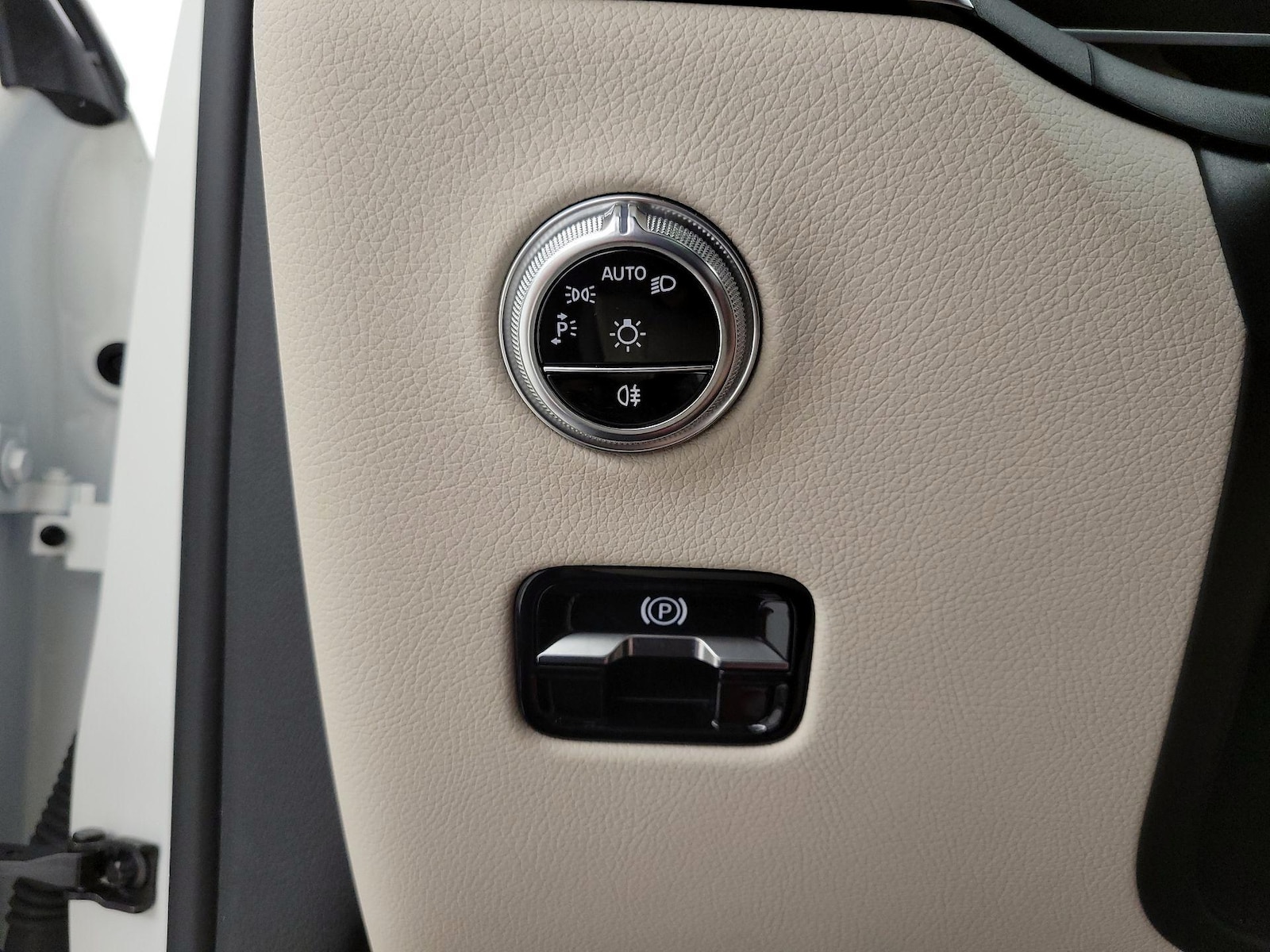 2024 Mercedes-Benz GLC GLC 300 - Photo 14