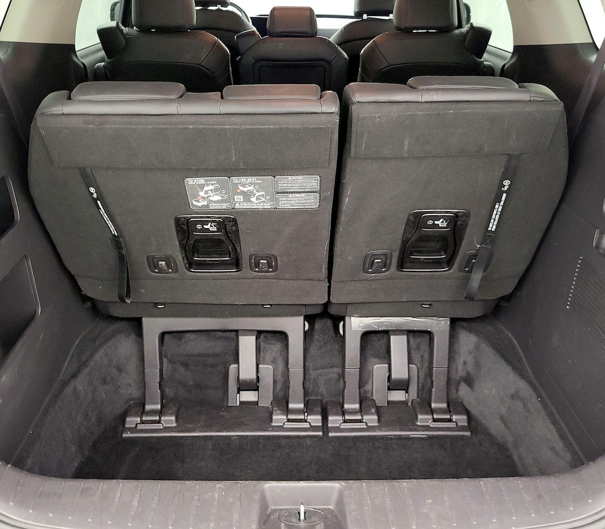 Trunk/Cargo (Seats Up)