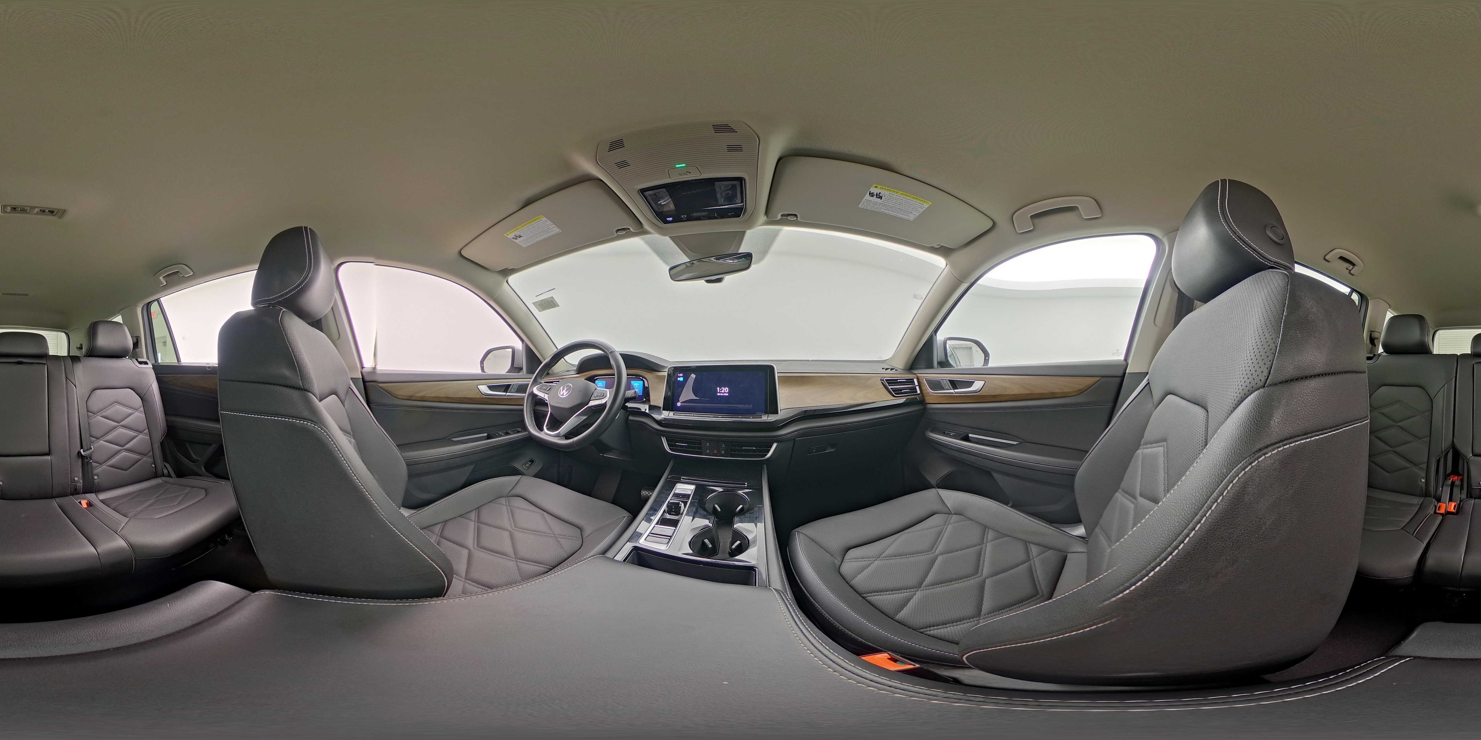 2025 Volkswagen Atlas SE w/Tech - Photo 26