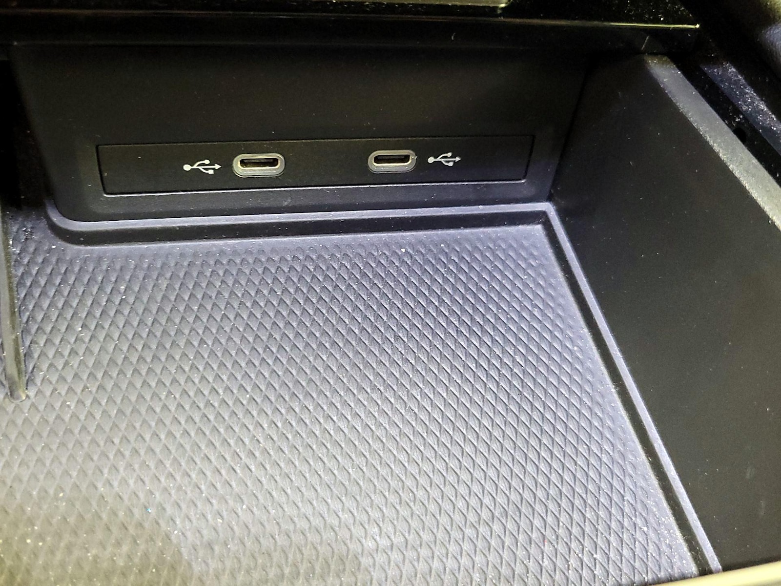 2025 Volkswagen Atlas SE w/Tech - Photo 19