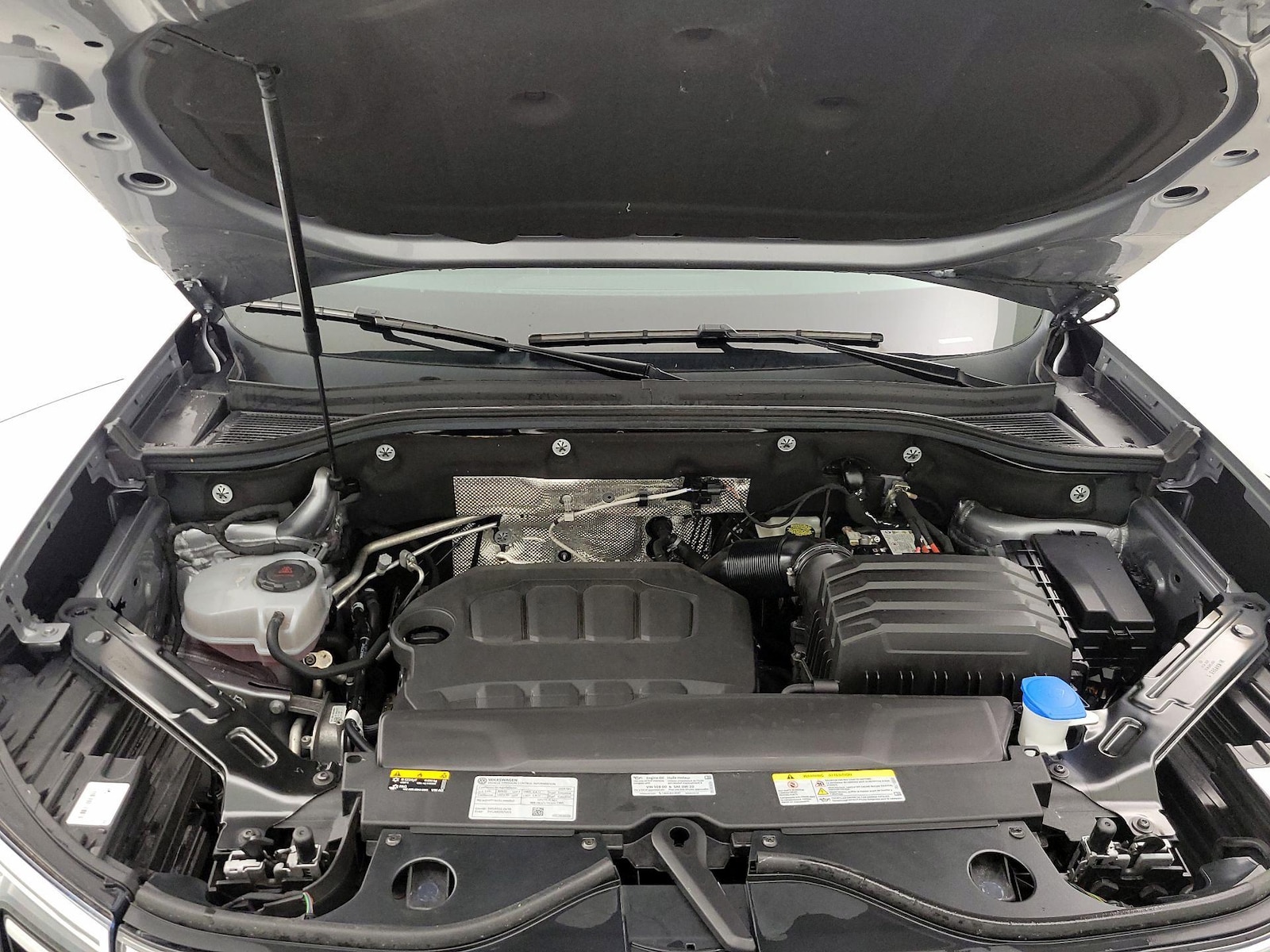 2025 Volkswagen Atlas SE w/Tech - Photo 24