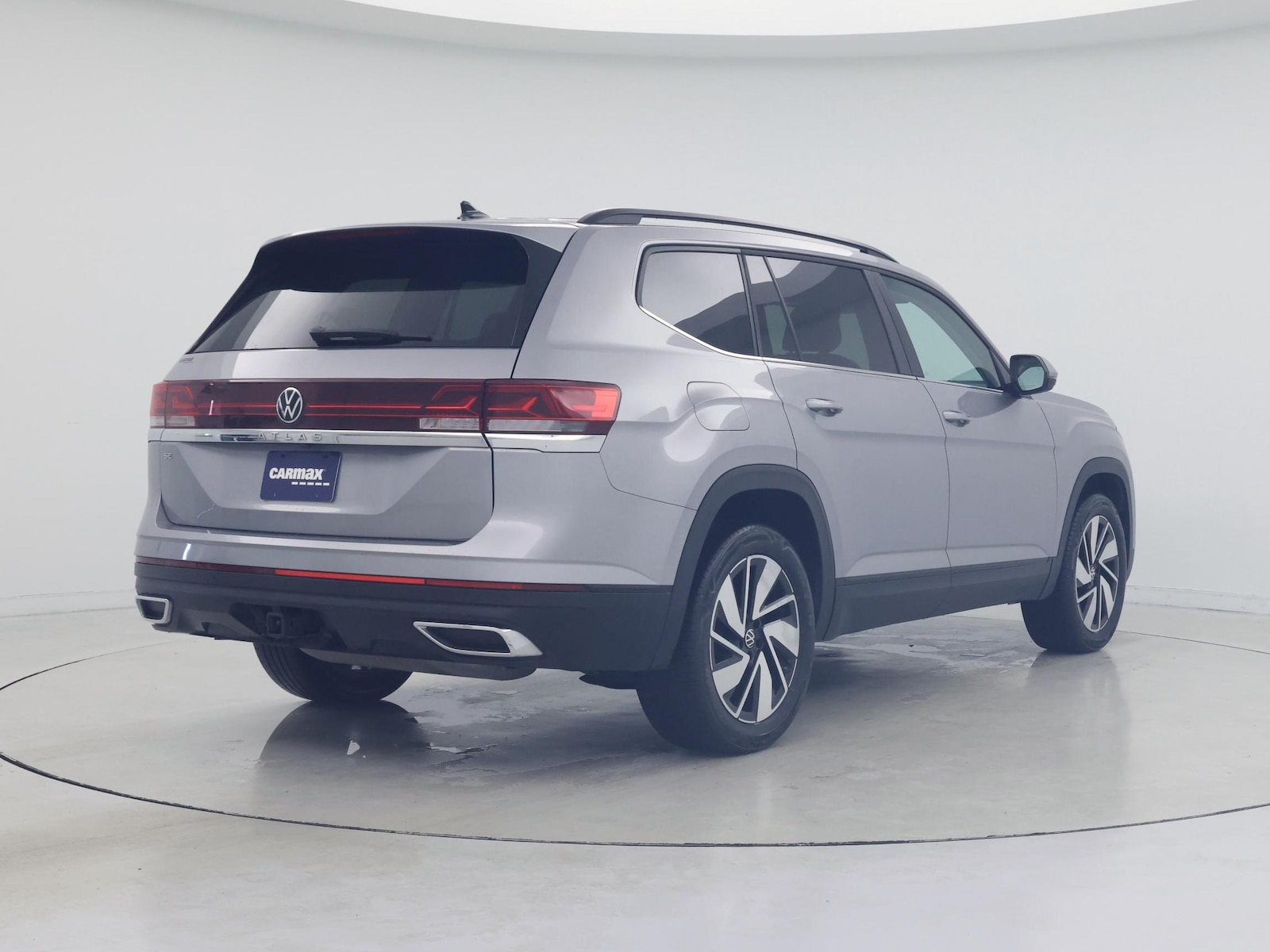 2025 Volkswagen Atlas SE w/Tech - Photo 9