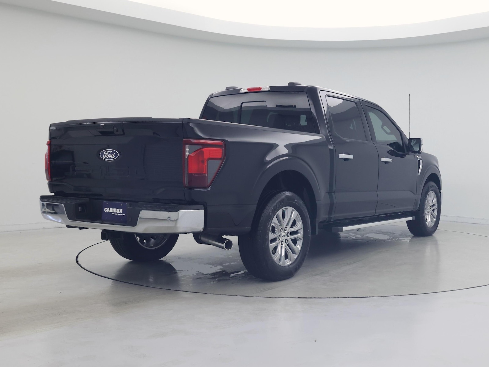 2025 Ford F-150 XLT - Photo 9