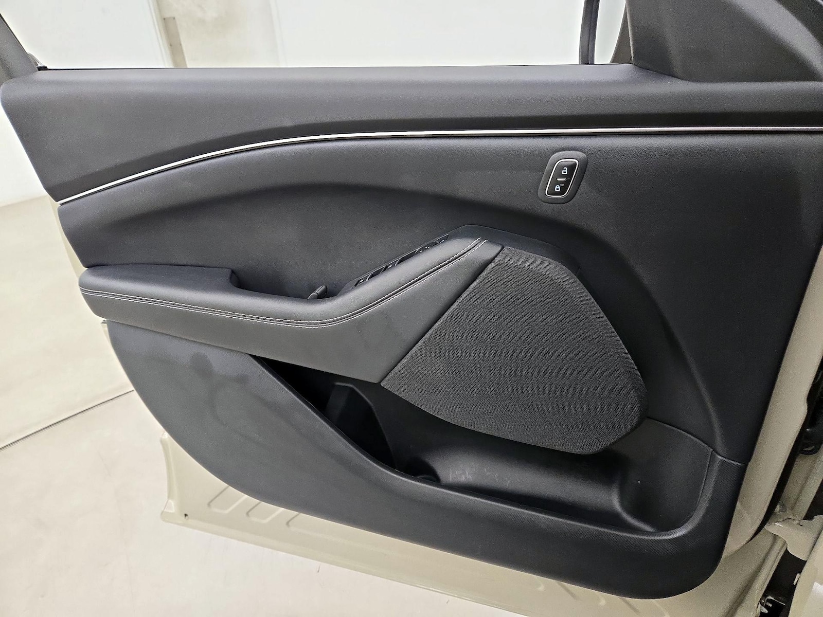 2025 Ford Mustang Mach-E Select AWD - Photo 13