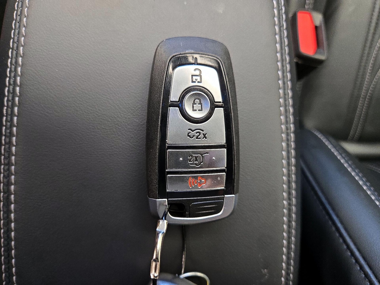 2025 Ford Mustang Mach-E Select AWD - Photo 23