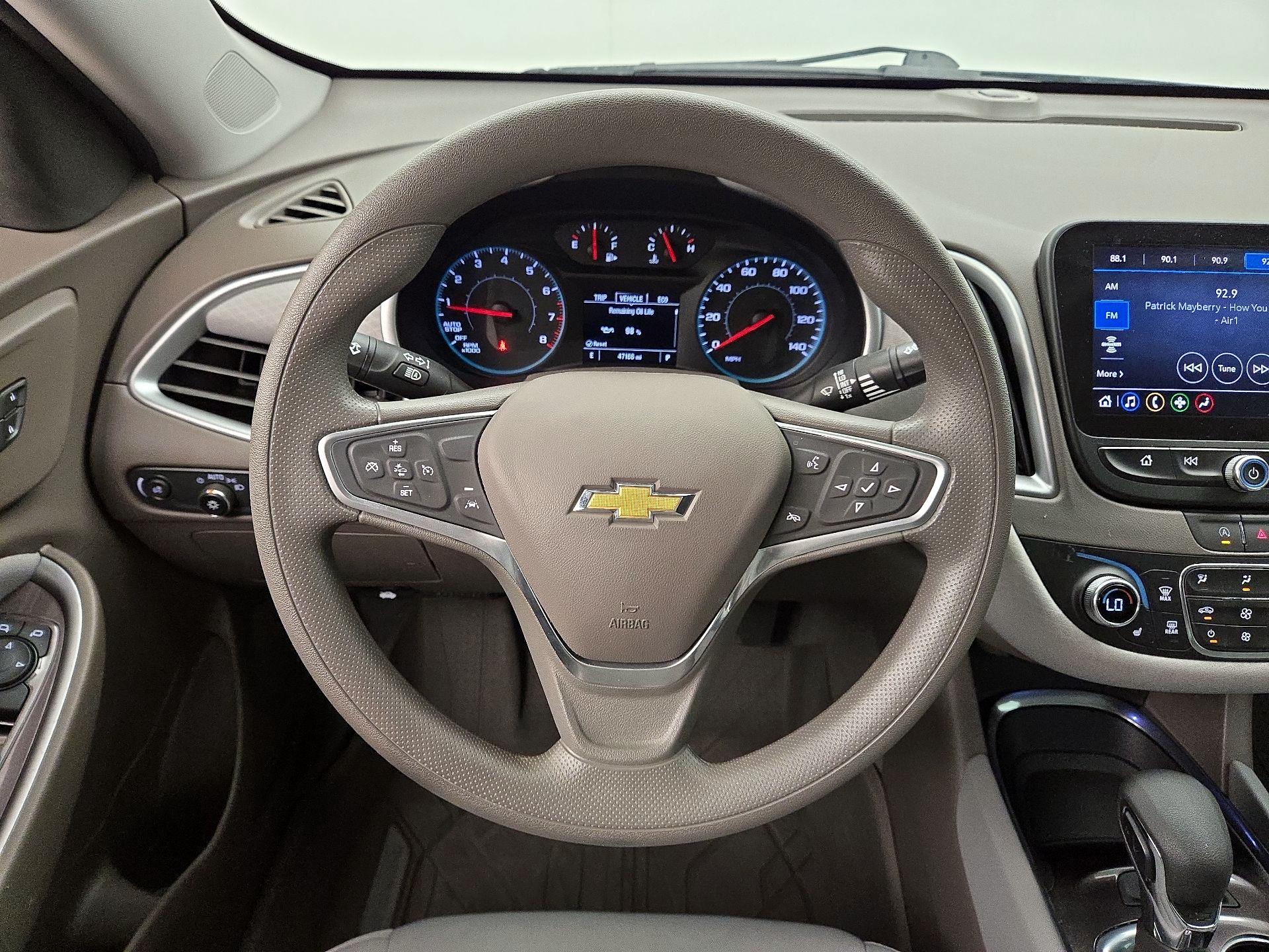 Thumbnail: 2023 Chevrolet Malibu - 10