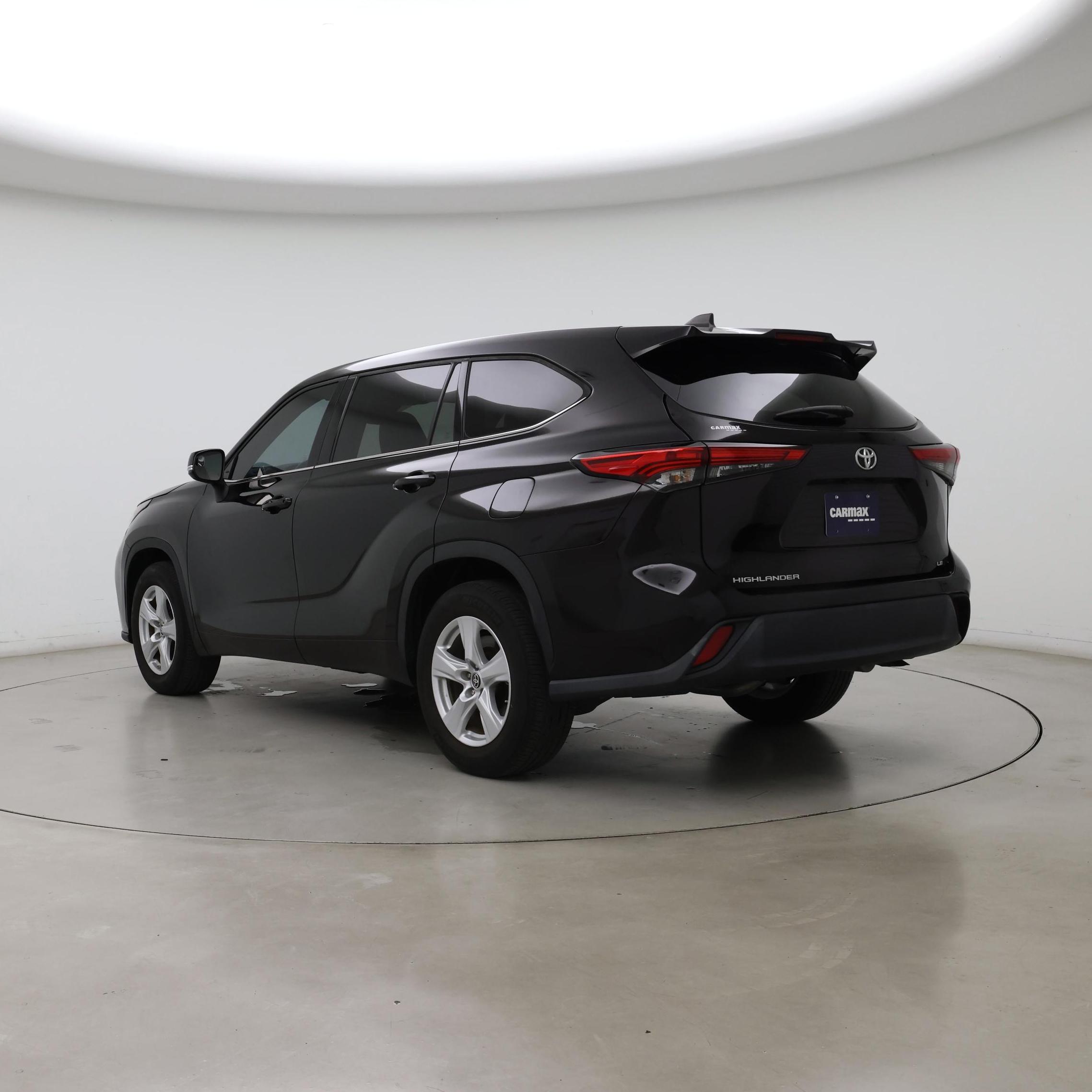 Thumbnail: 2022 Toyota Highlander - 2