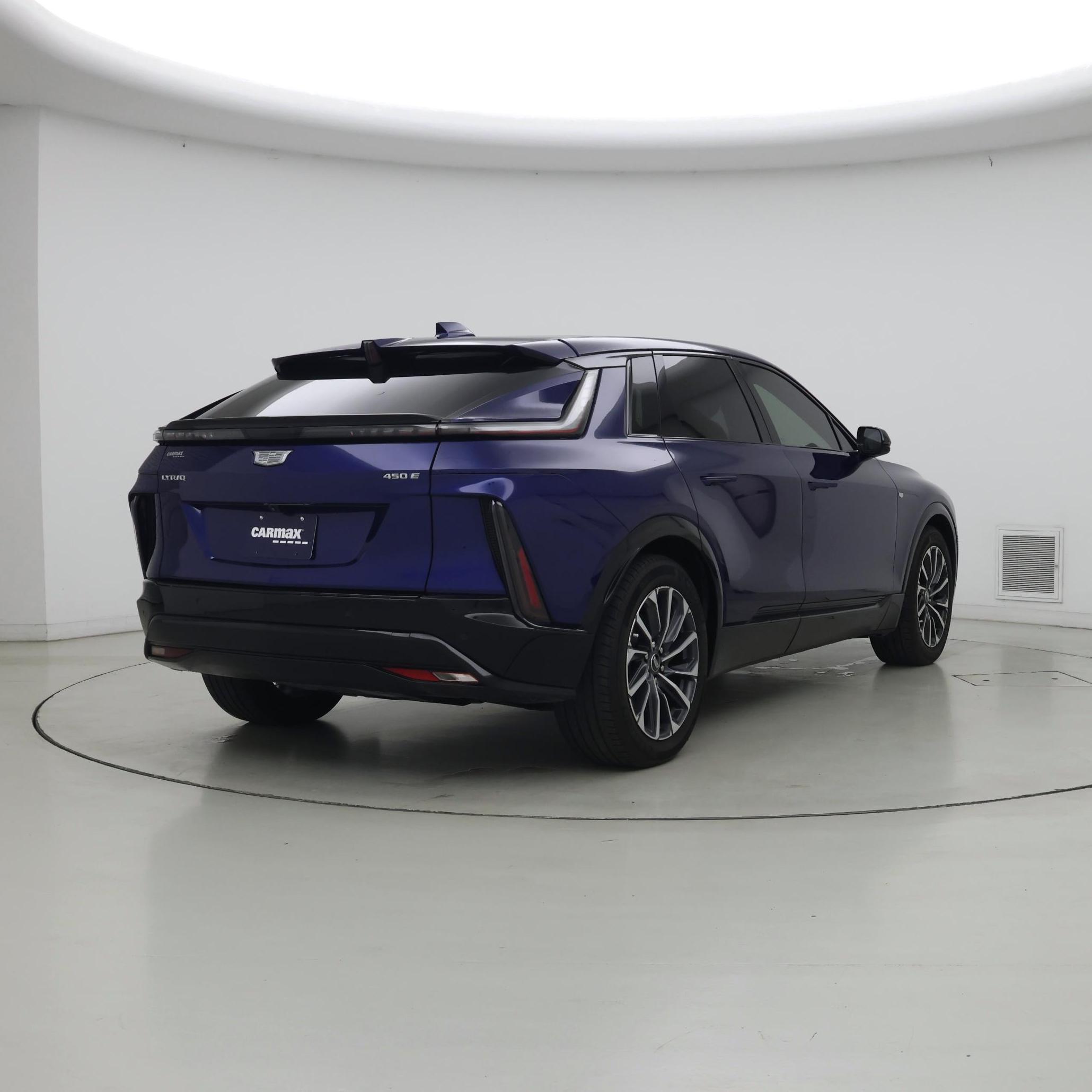 Thumbnail: 2024 Cadillac Lyriq - 8