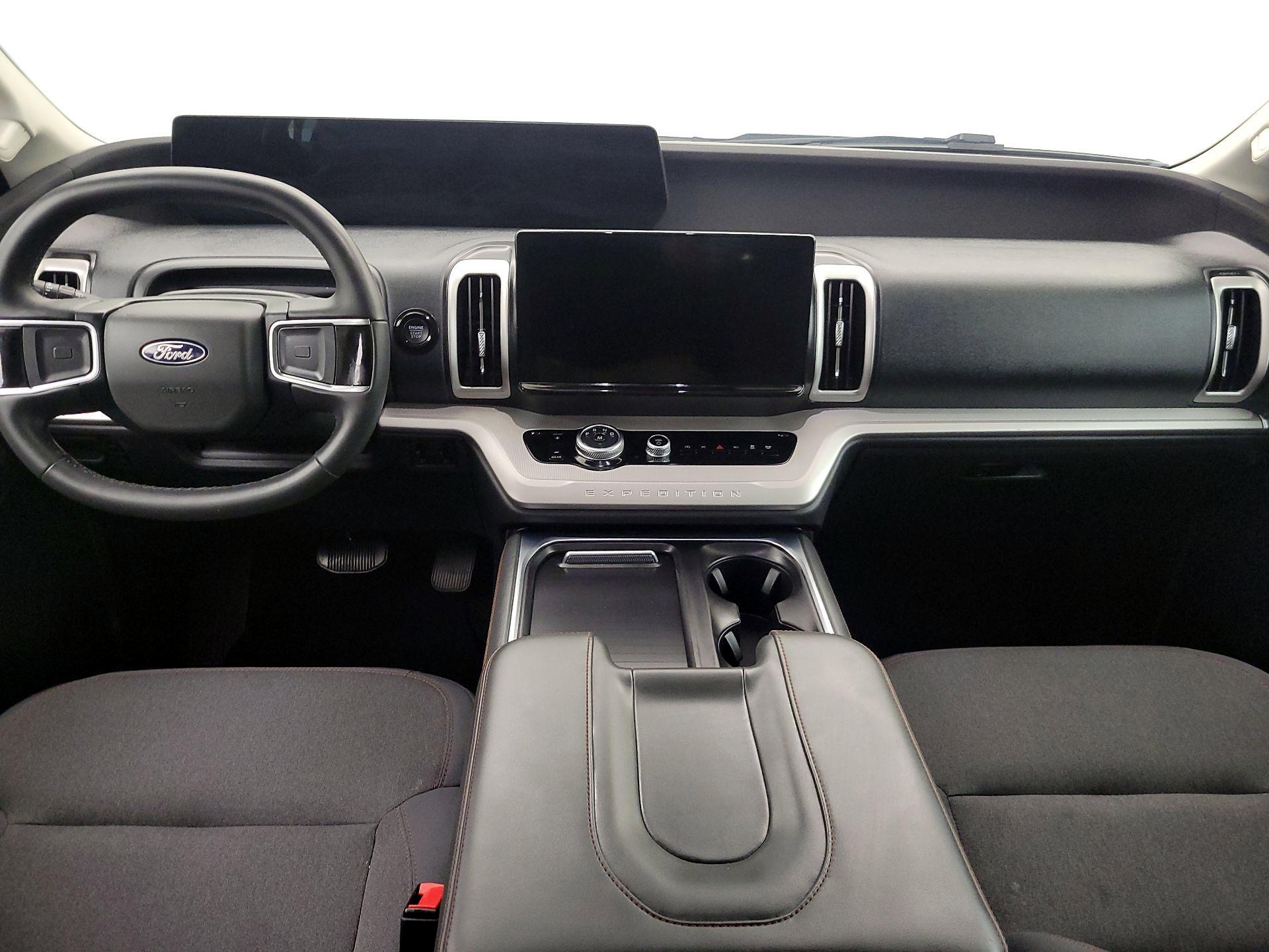 Thumbnail: 2025 Ford Expedition MAX - 9