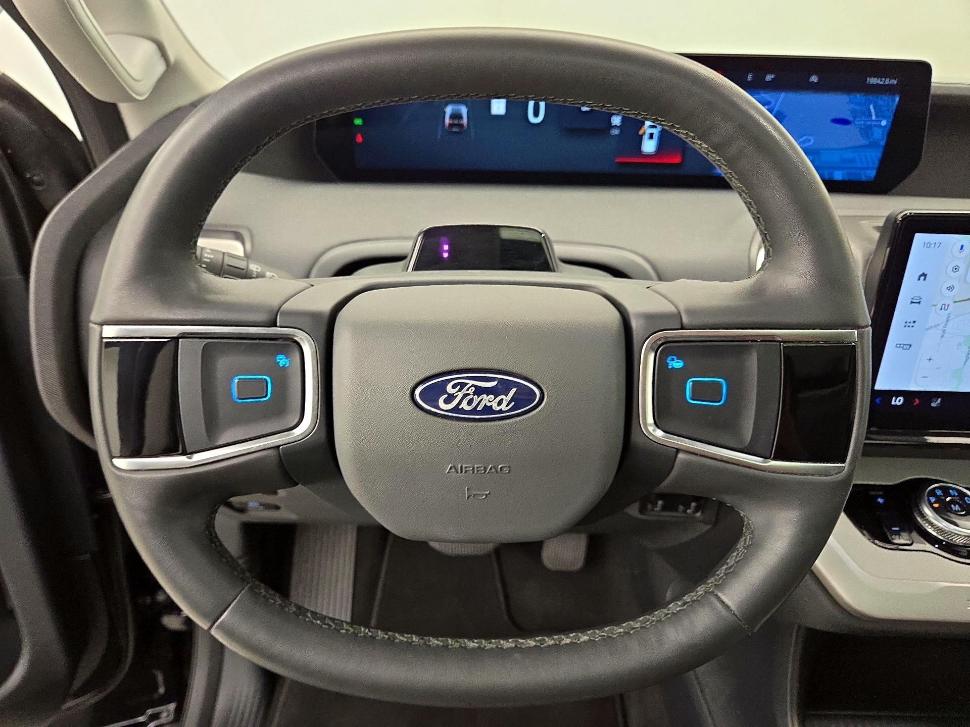 Thumbnail: 2025 Ford Expedition - 10