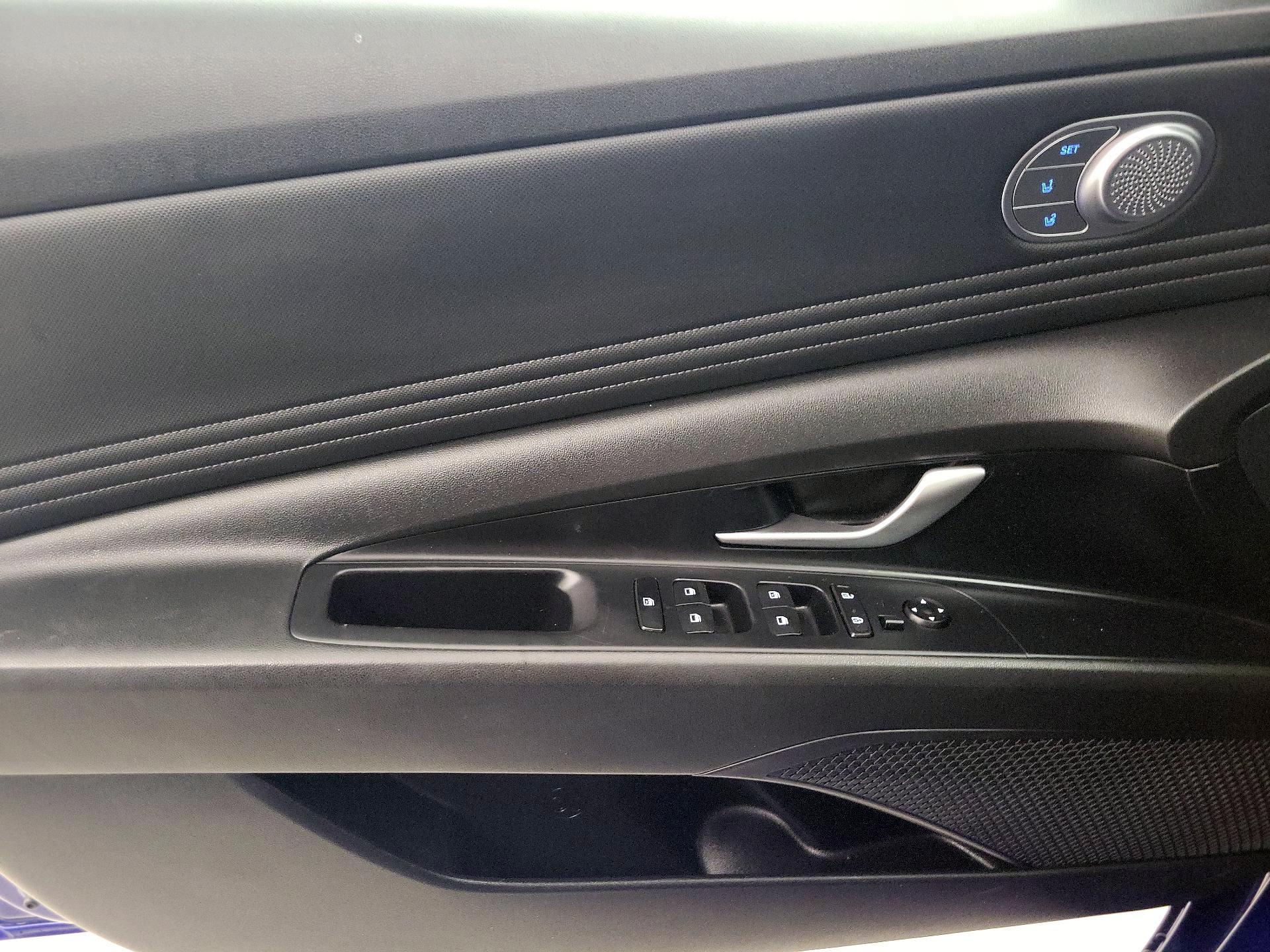Thumbnail: 2023 Hyundai Elantra - 12