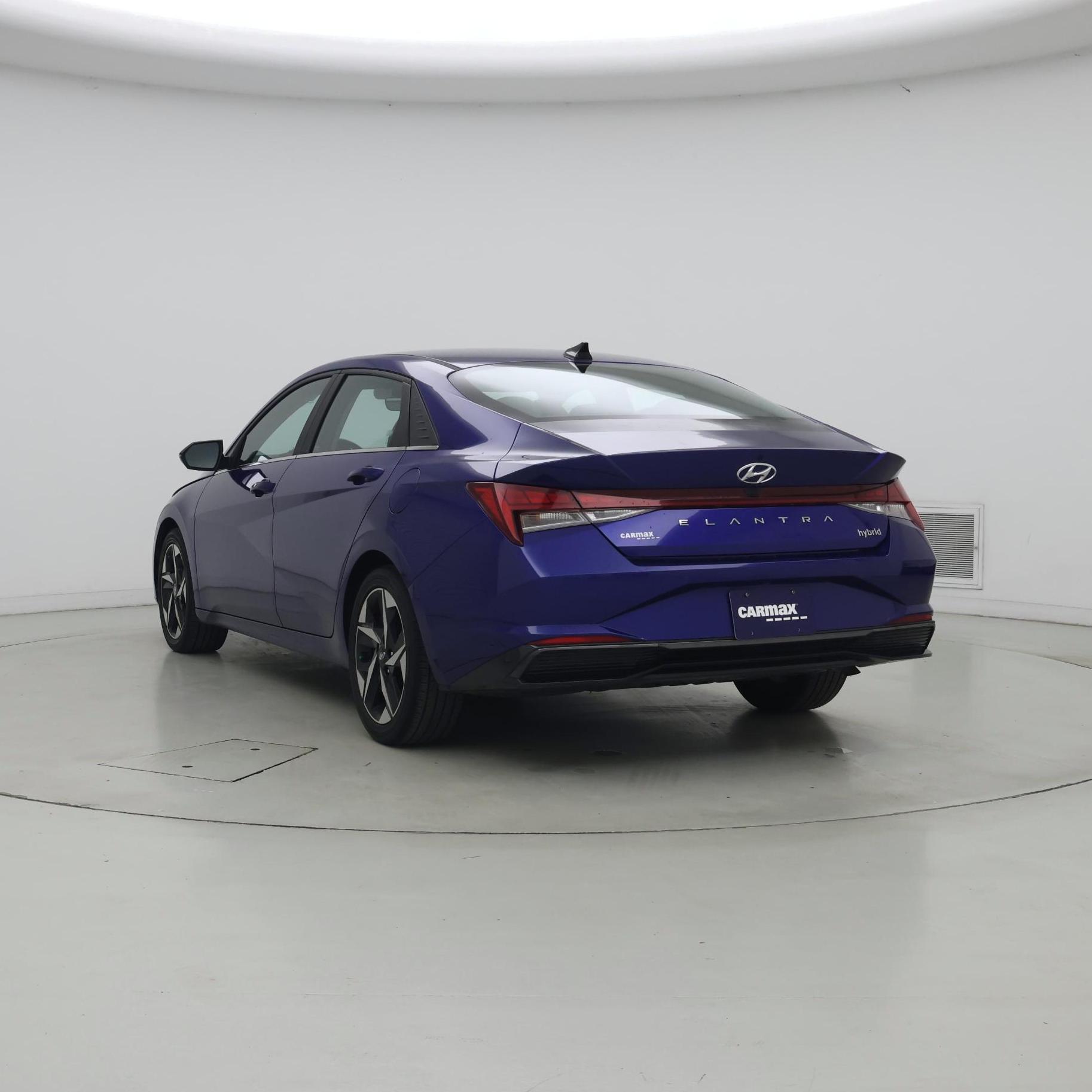 Thumbnail: 2023 Hyundai Elantra - 2