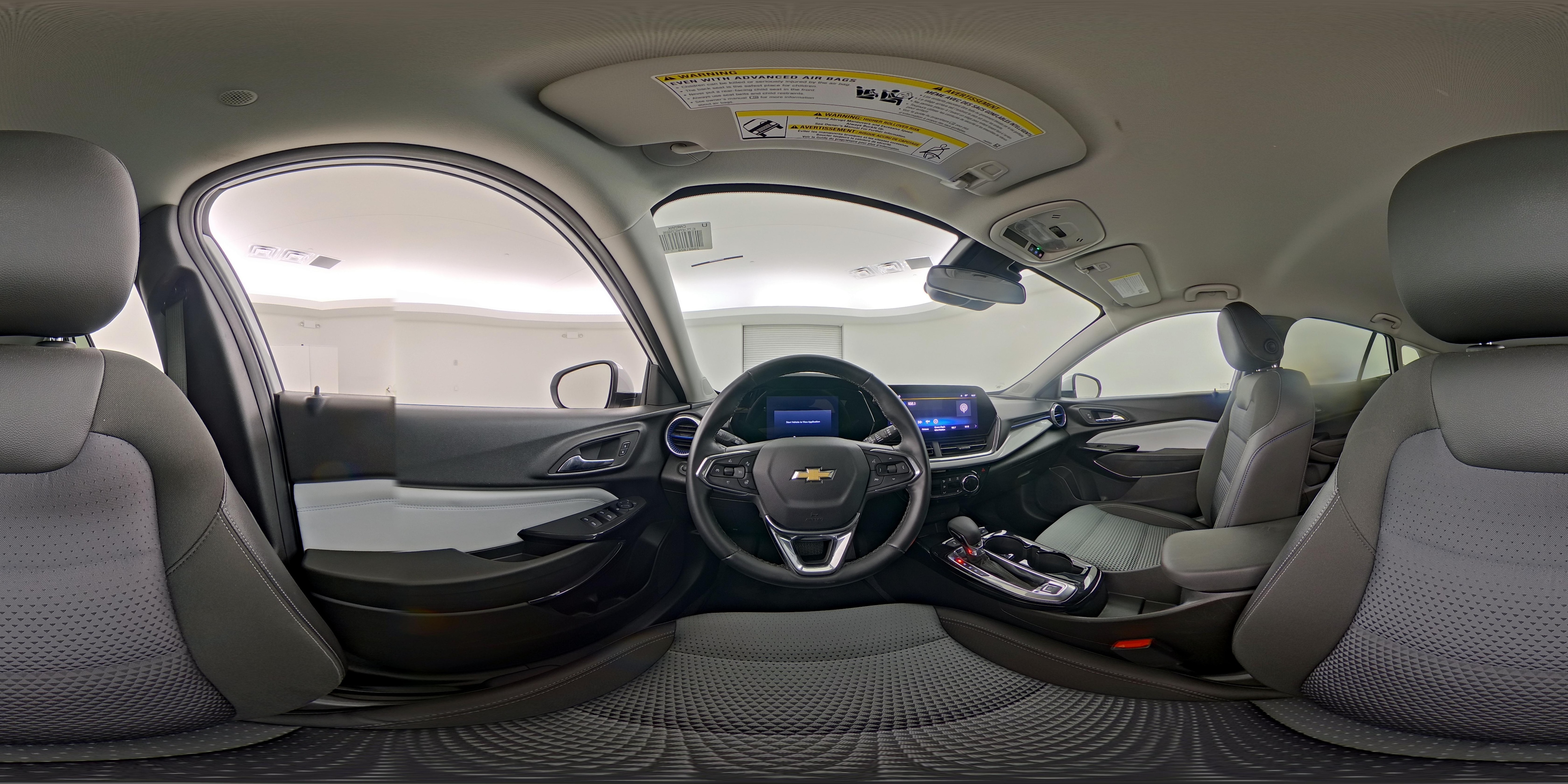 2025 Chevrolet Trax LT - Photo 26