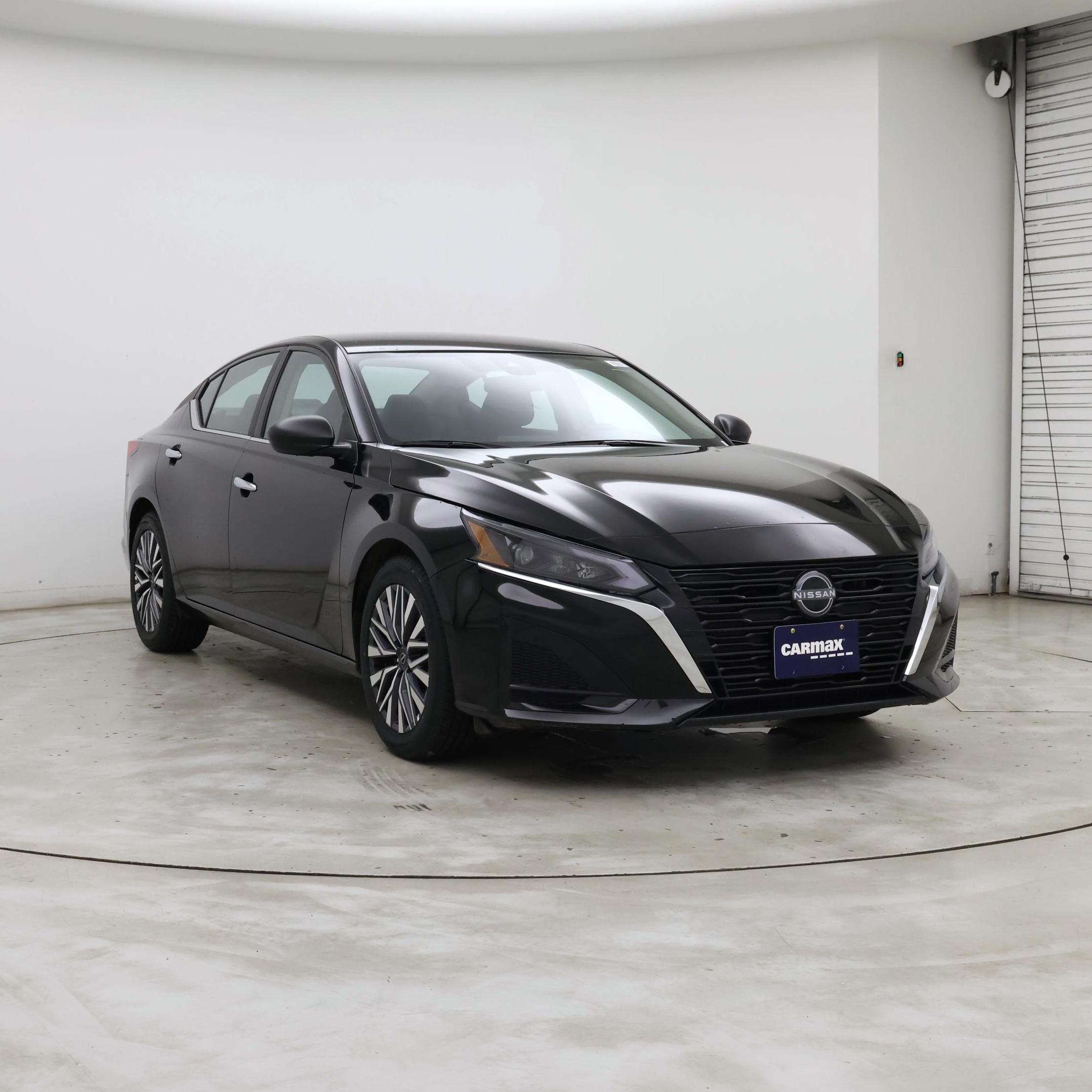 Black 2025 Nissan Altima Sedan Front-Wheel Drive Automatic