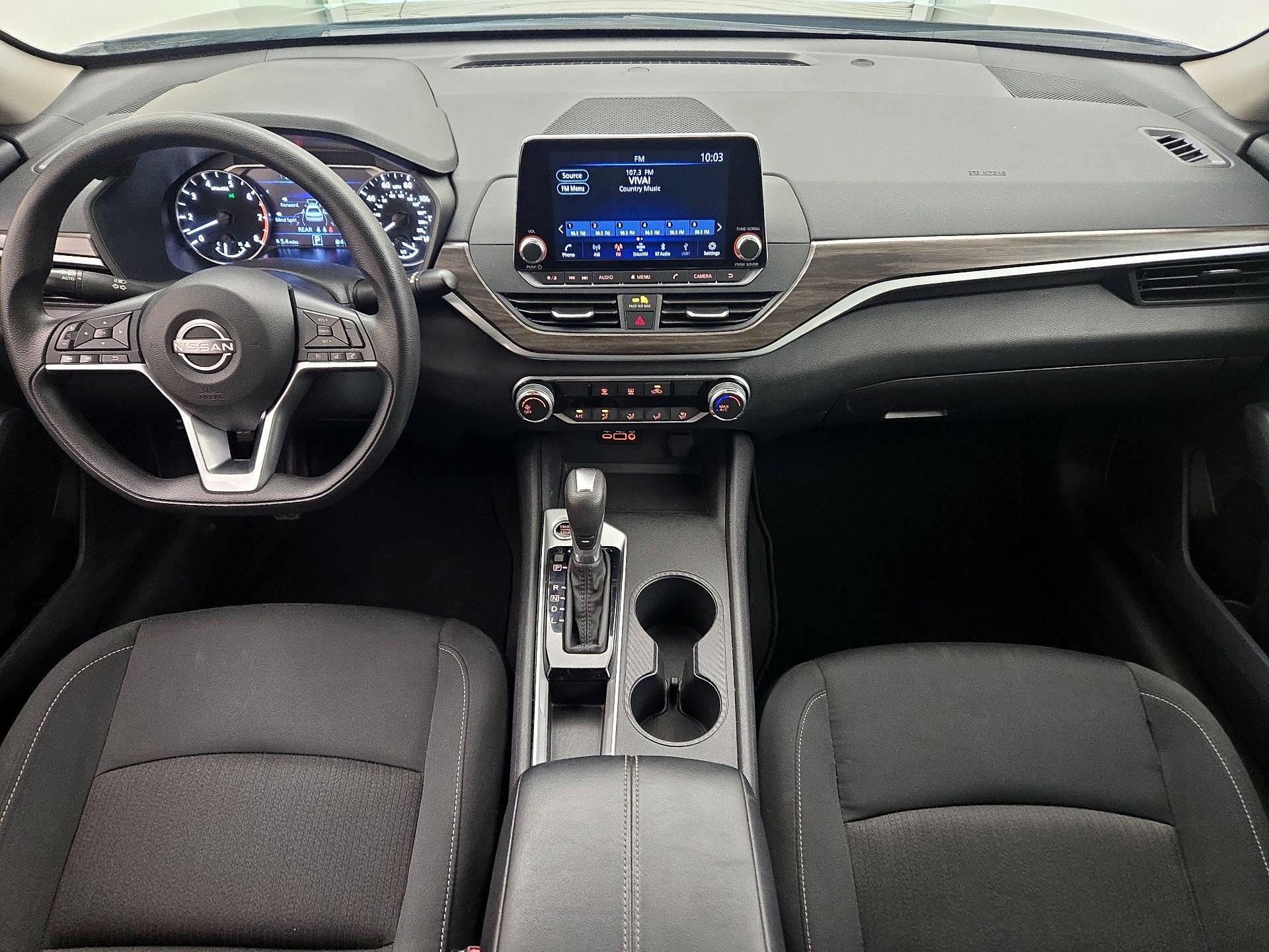 Thumbnail: 2025 Nissan Altima - 9
