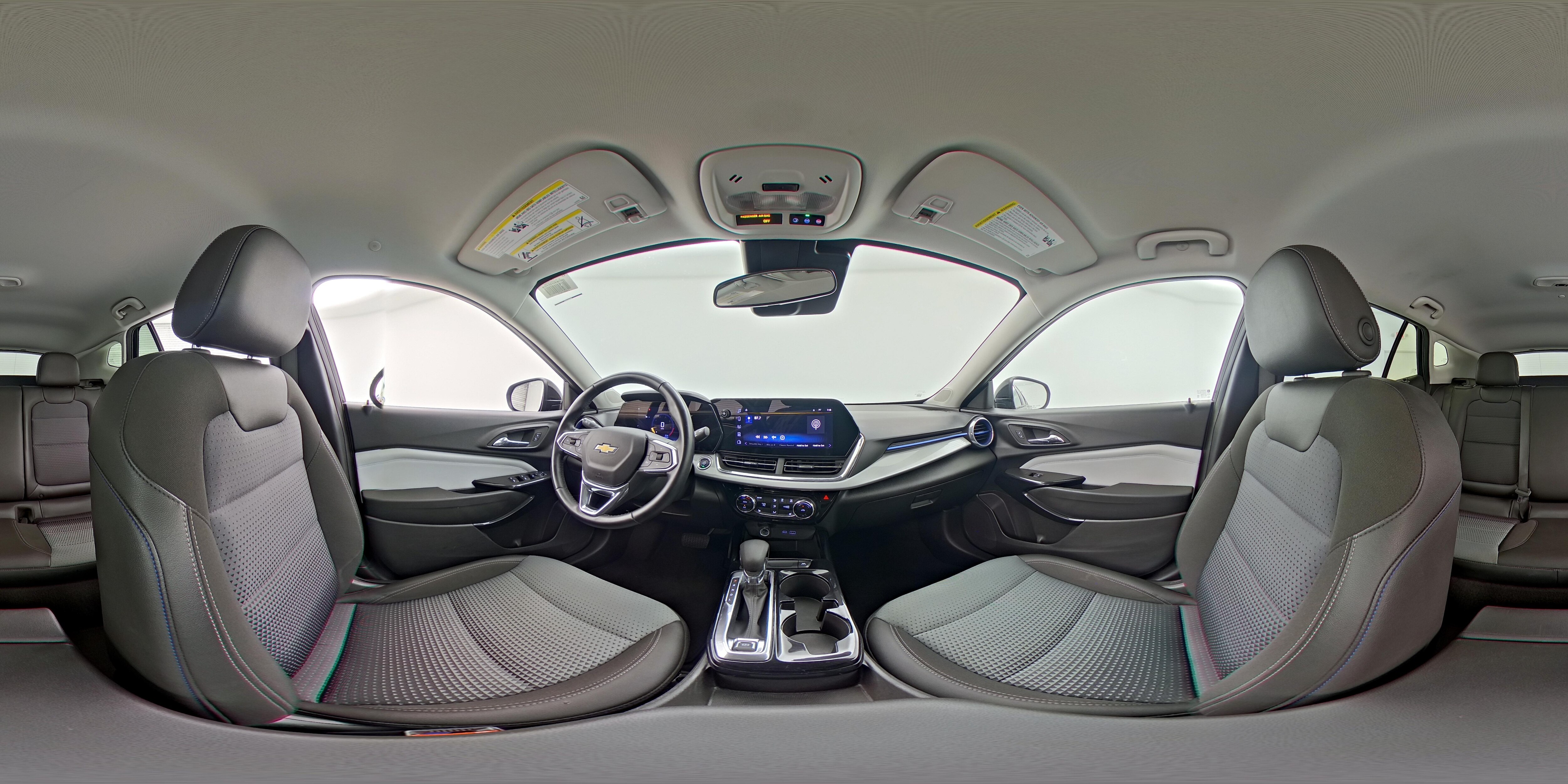 2025 Chevrolet Trax LT - Photo 24
