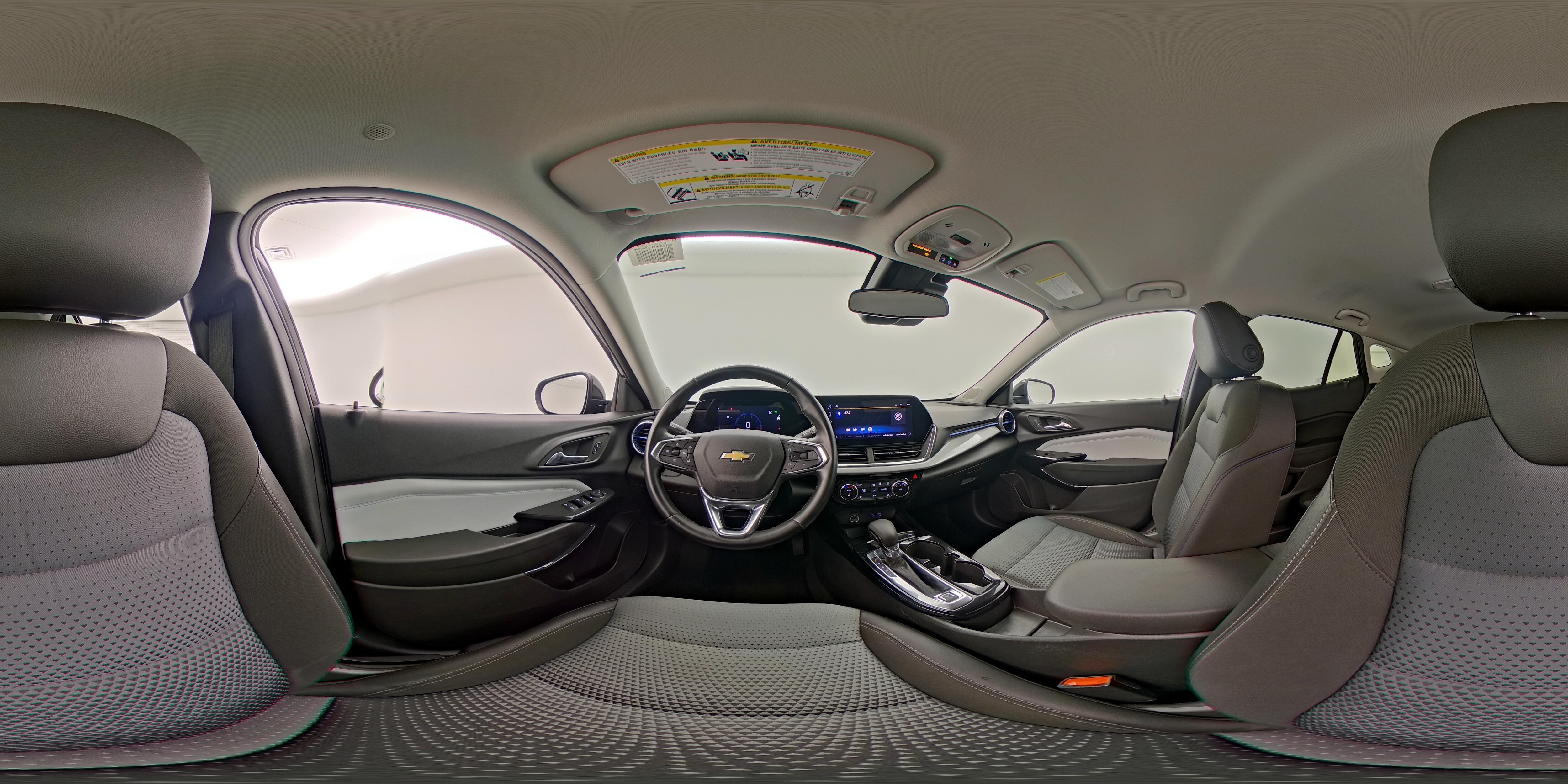 2025 Chevrolet Trax LT - Photo 26