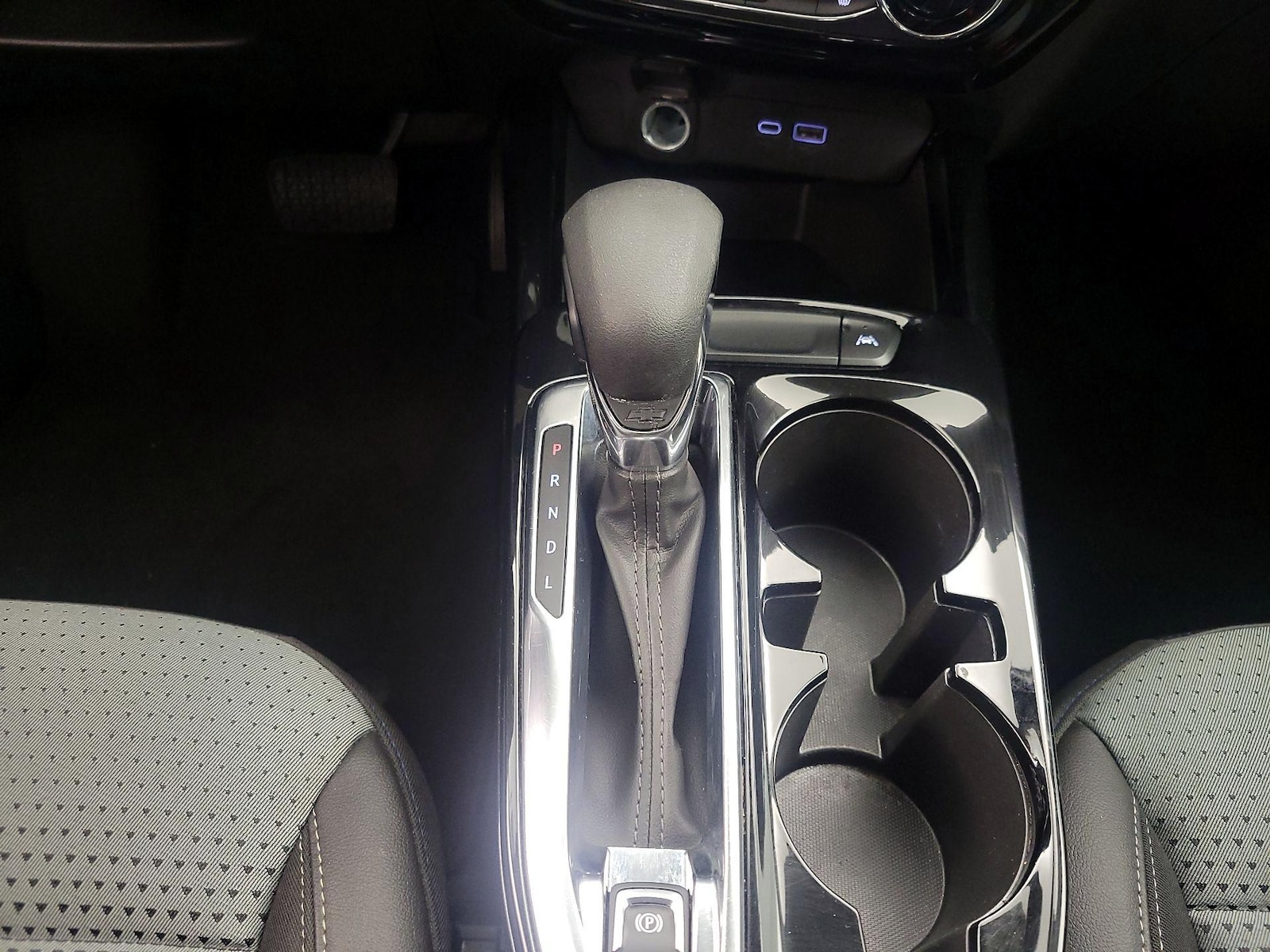 2025 Chevrolet Trax LT - Photo 18