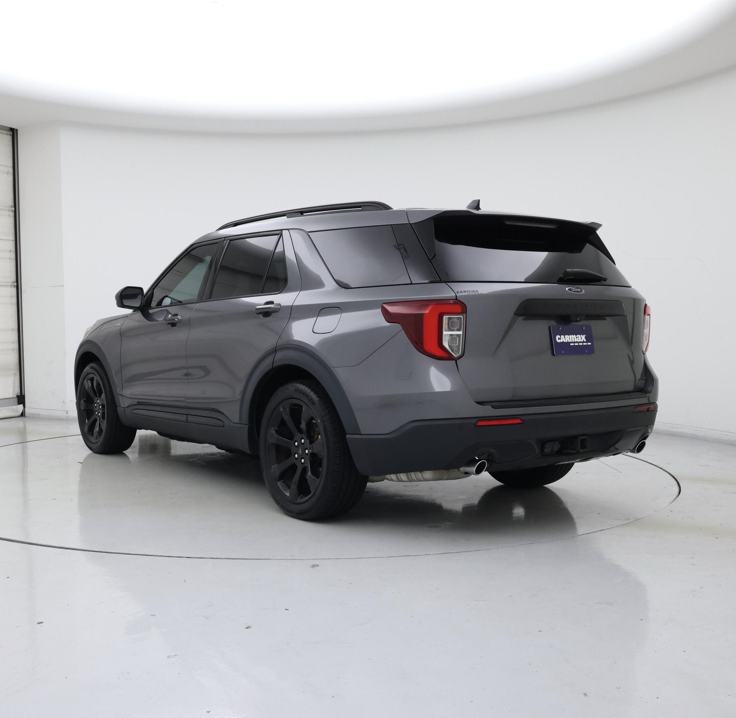 Thumbnail: 2022 Ford Explorer - 2