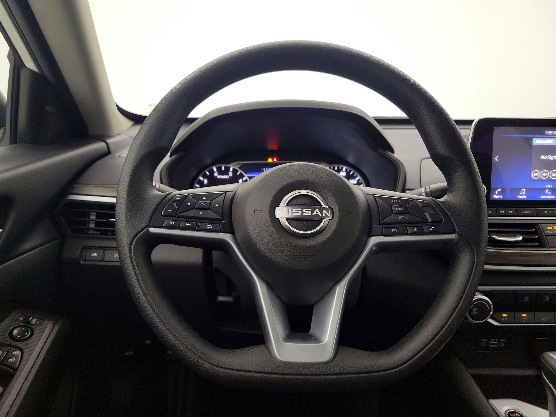 Thumbnail: 2025 Nissan Altima - 10