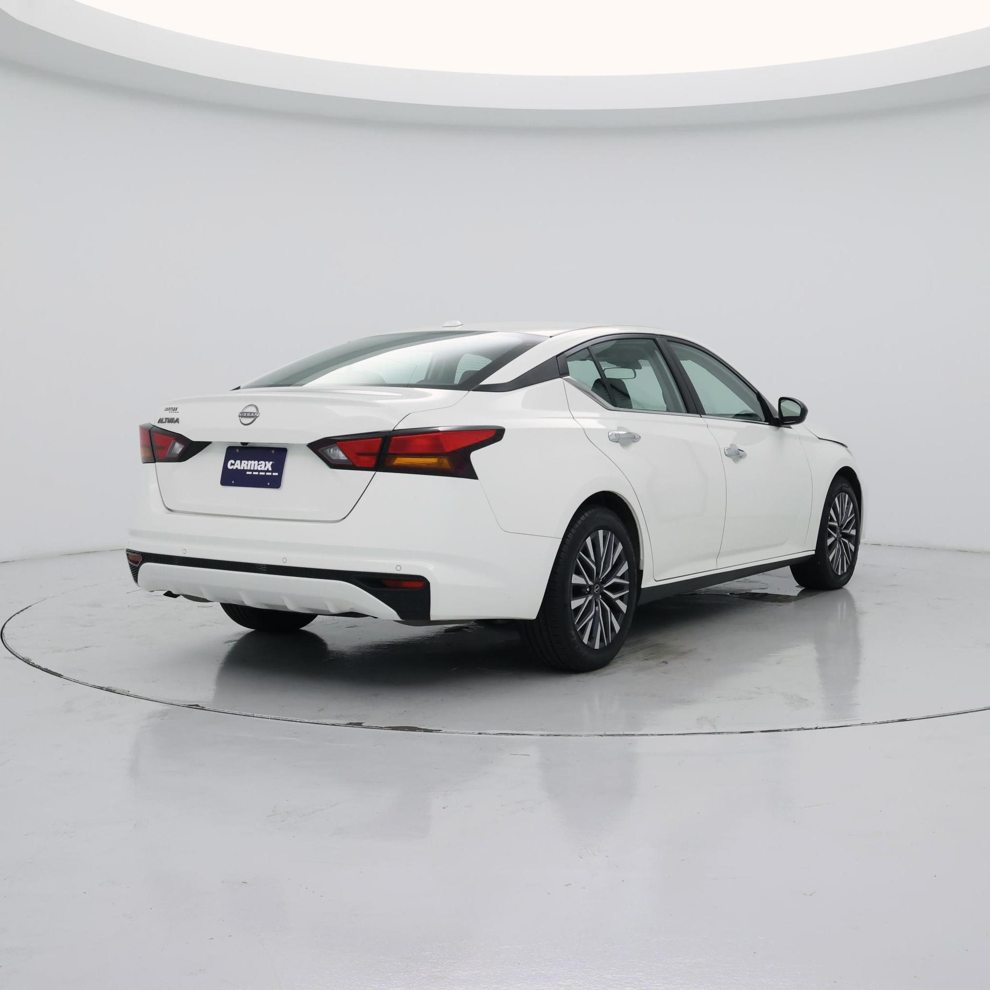 Thumbnail: 2025 Nissan Altima - 8