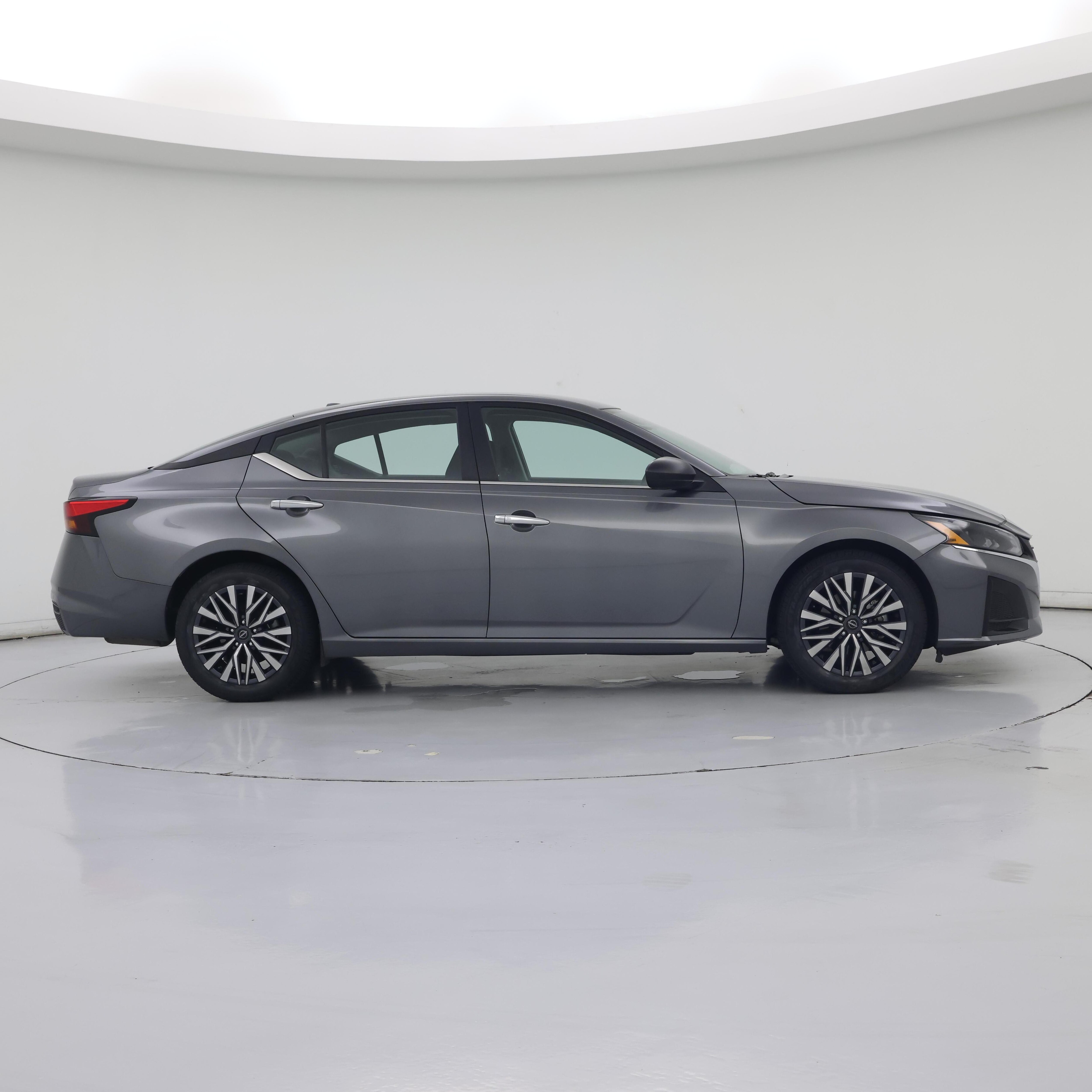 Thumbnail: 2025 Nissan Altima - 7