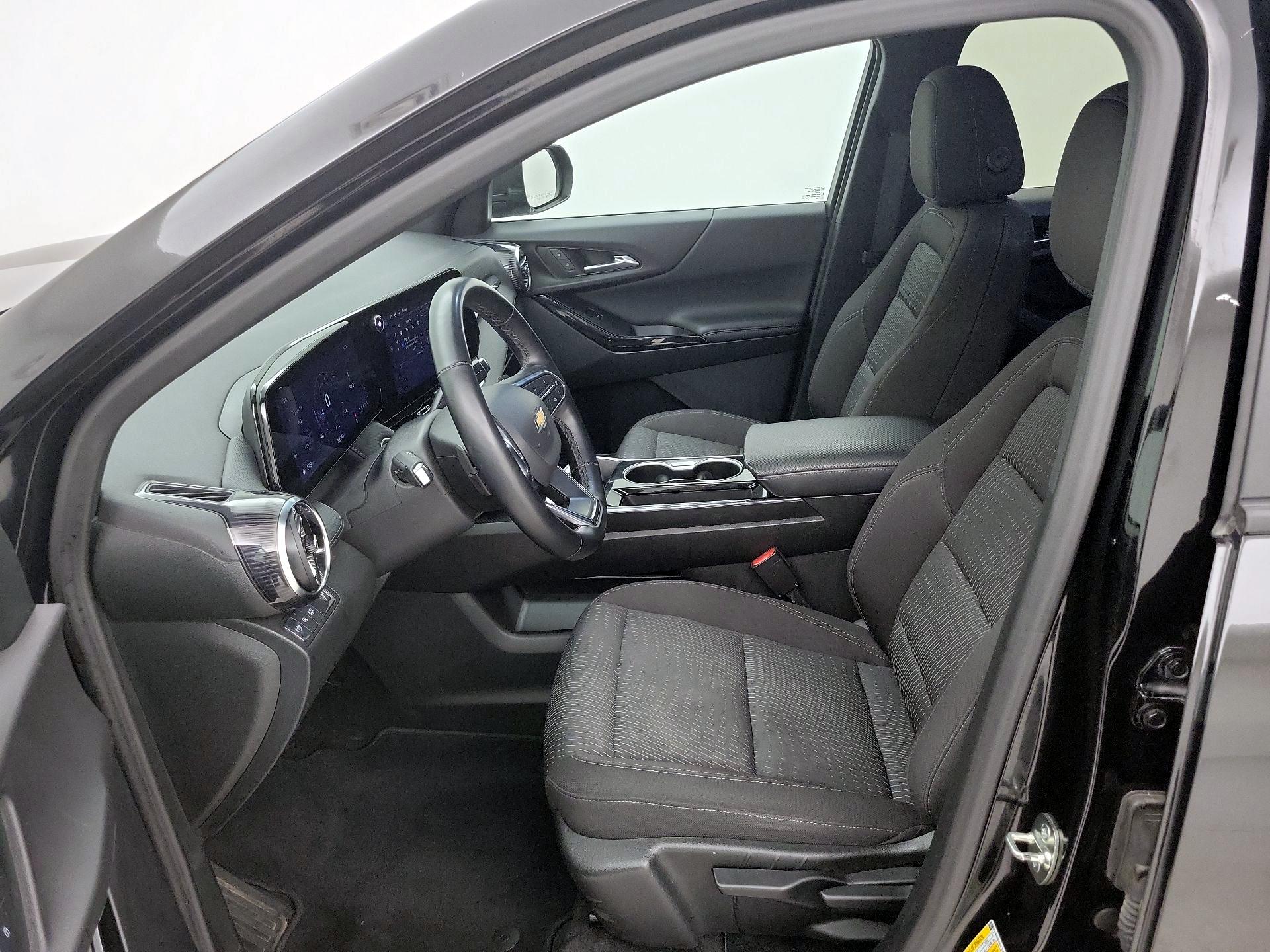 Thumbnail: 2025 Chevrolet Equinox - 11
