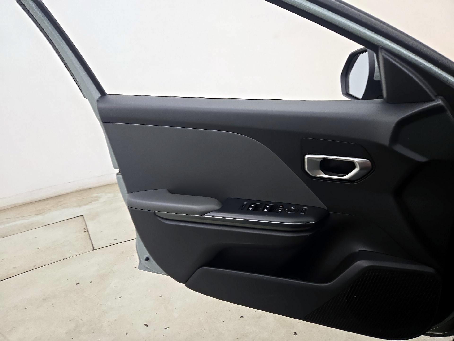 Thumbnail: 2025 Kia K4 - 12