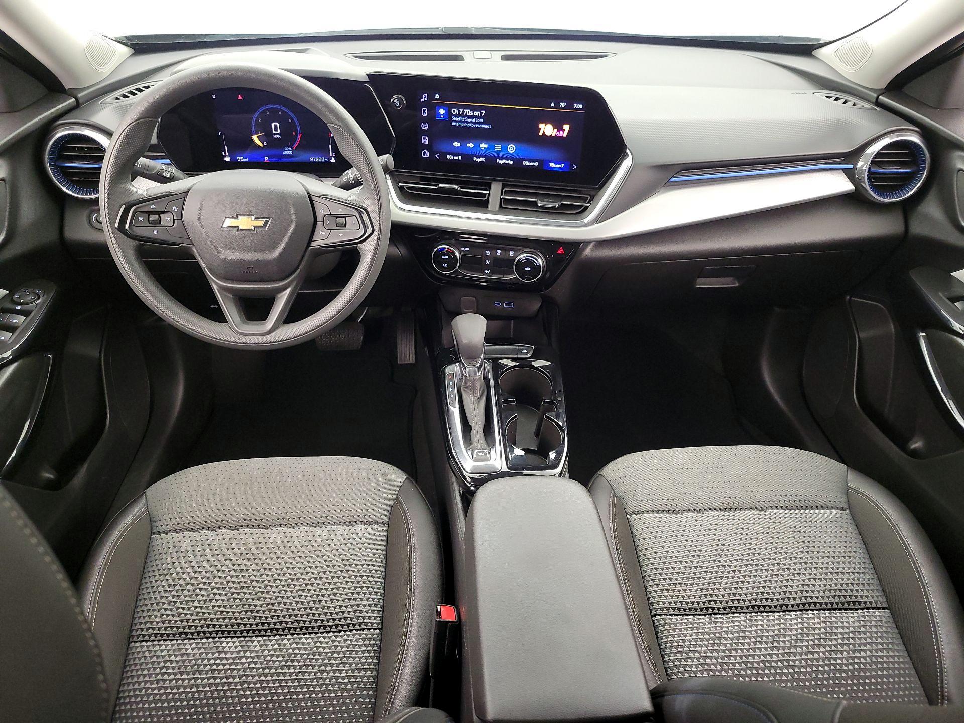 Thumbnail: 2025 Chevrolet Trax - 9