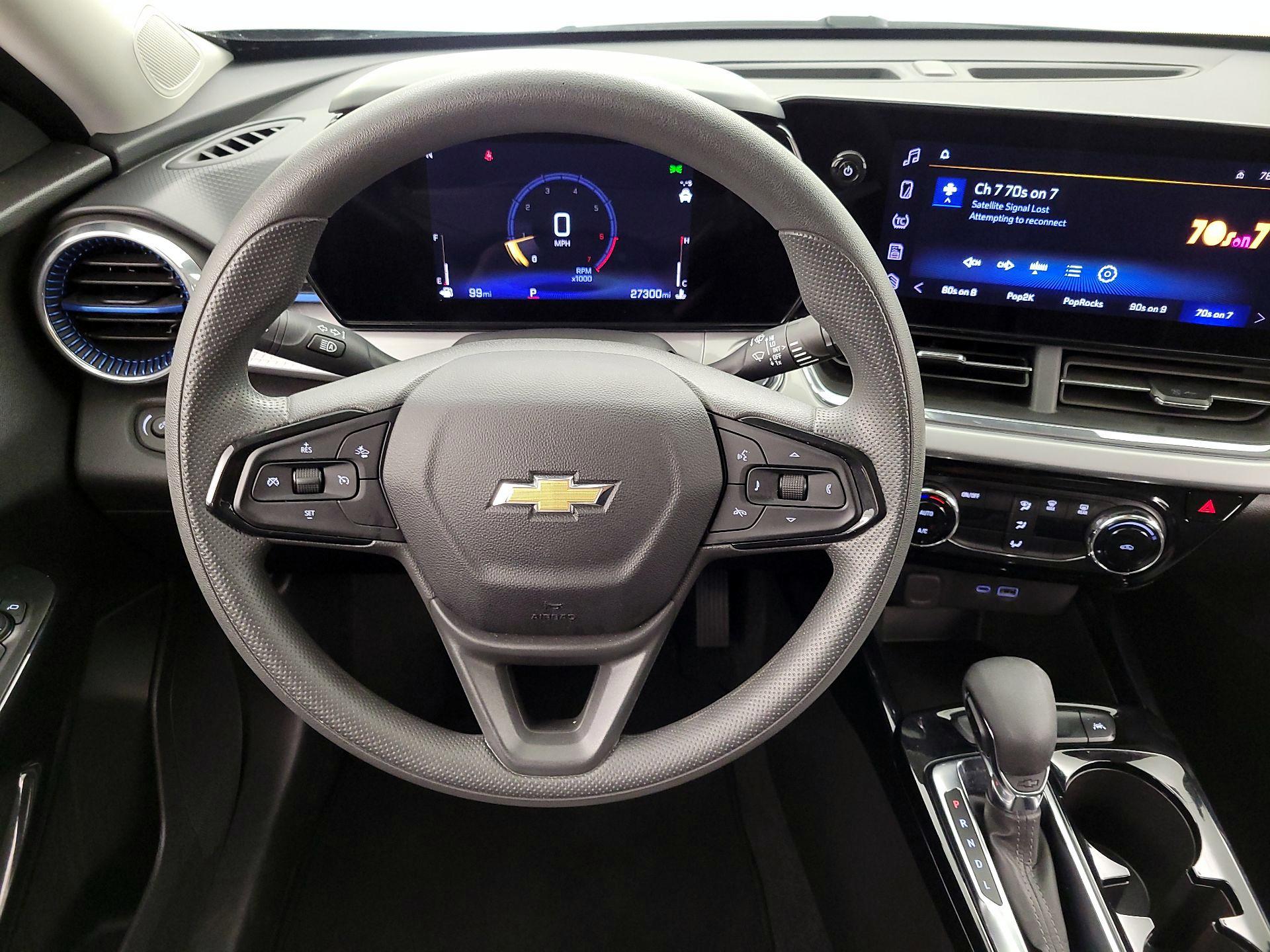 Thumbnail: 2025 Chevrolet Trax - 10