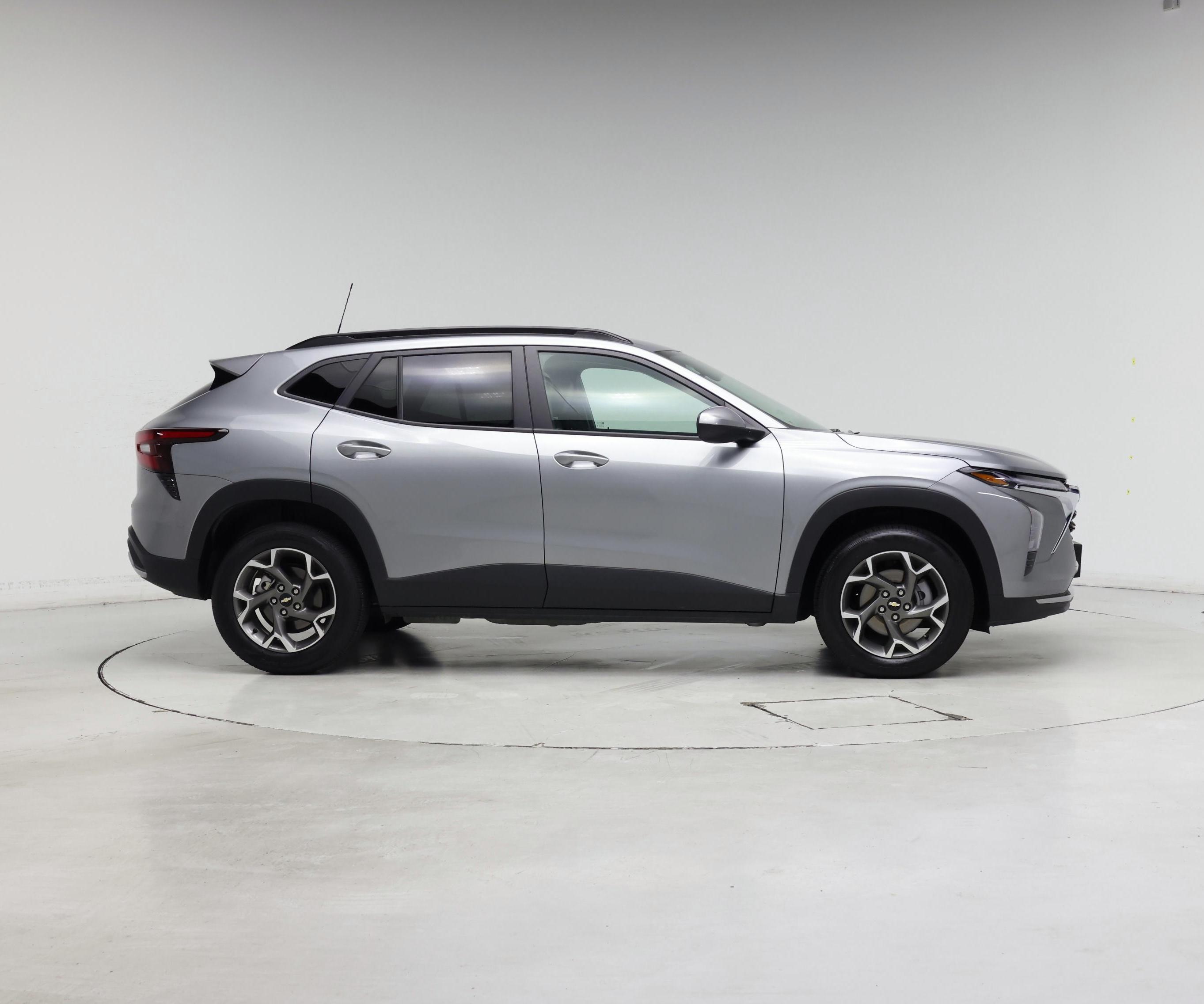 Thumbnail: 2025 Chevrolet Trax - 7