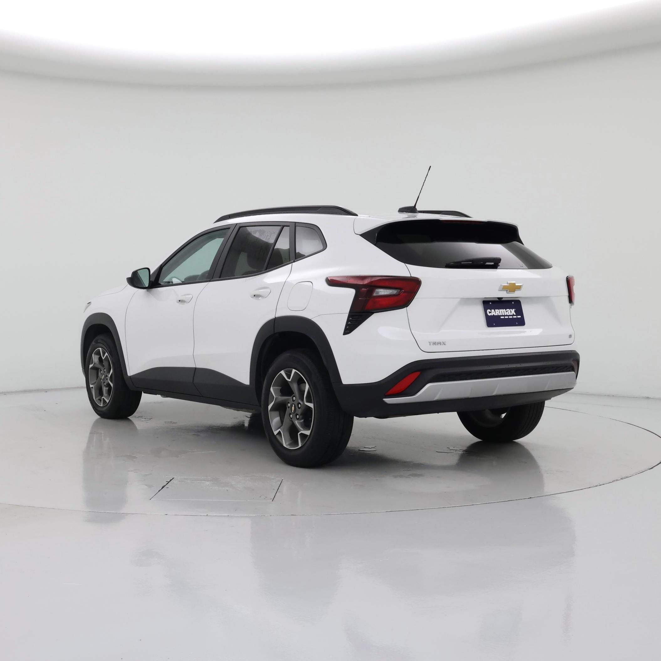 Thumbnail: 2025 Chevrolet Trax - 2