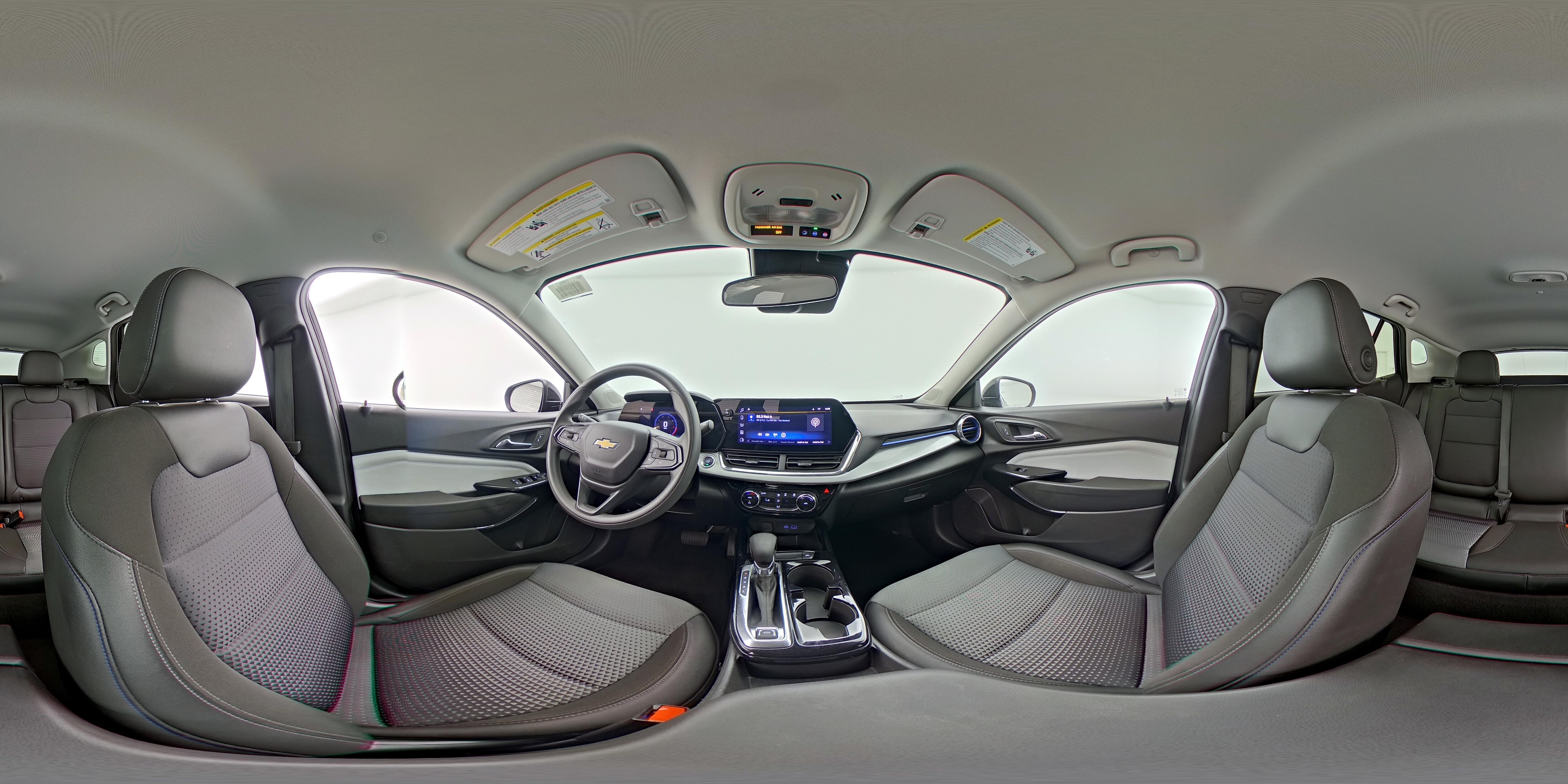 2025 Chevrolet Trax LT - Photo 24