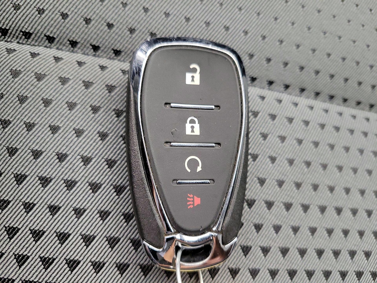 2025 Chevrolet Trax LT - Photo 23