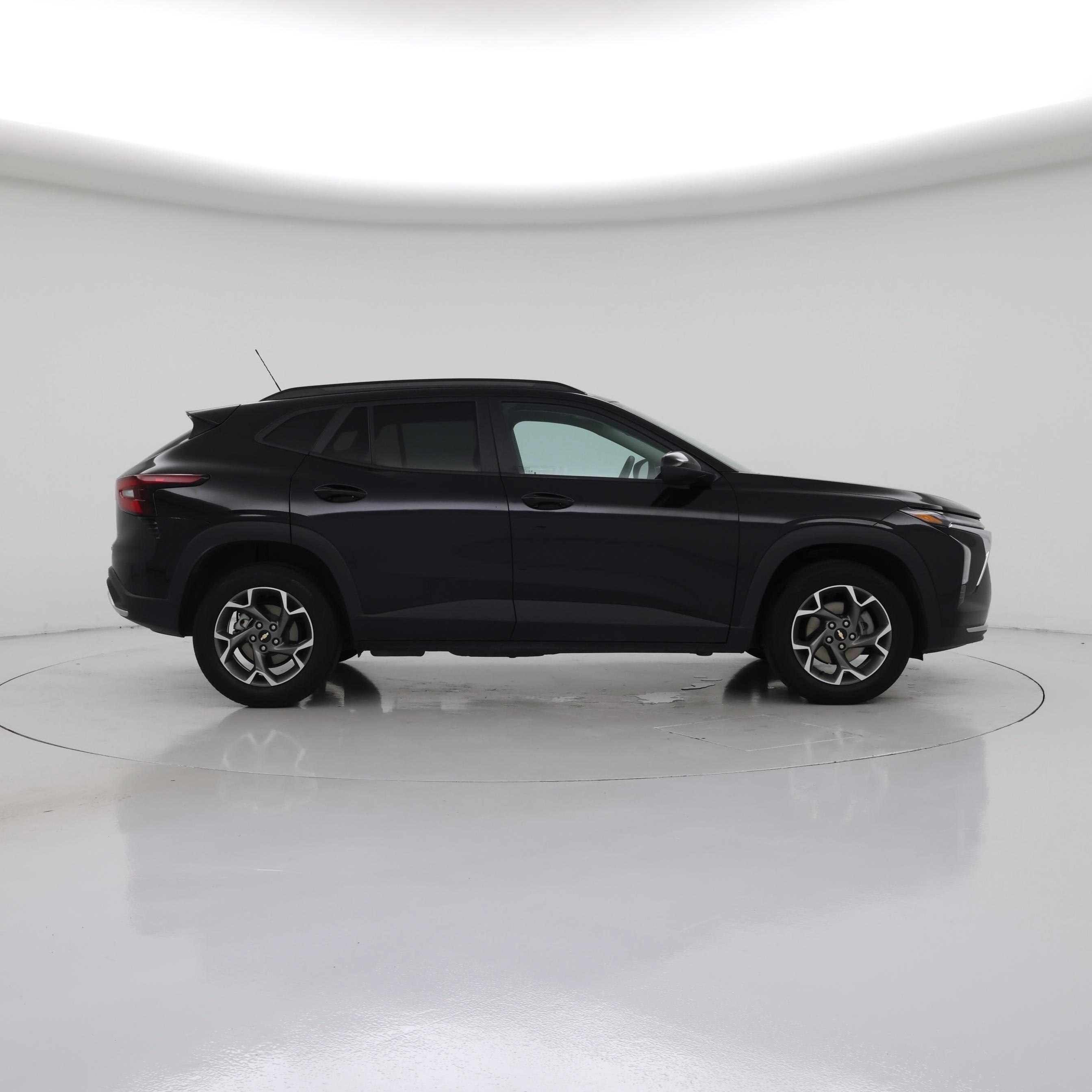 Thumbnail: 2025 Chevrolet Trax - 7