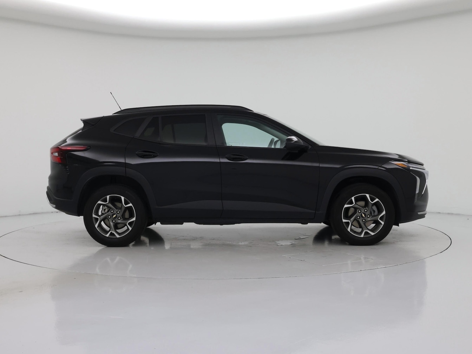 2025 Chevrolet Trax LT - Photo 8