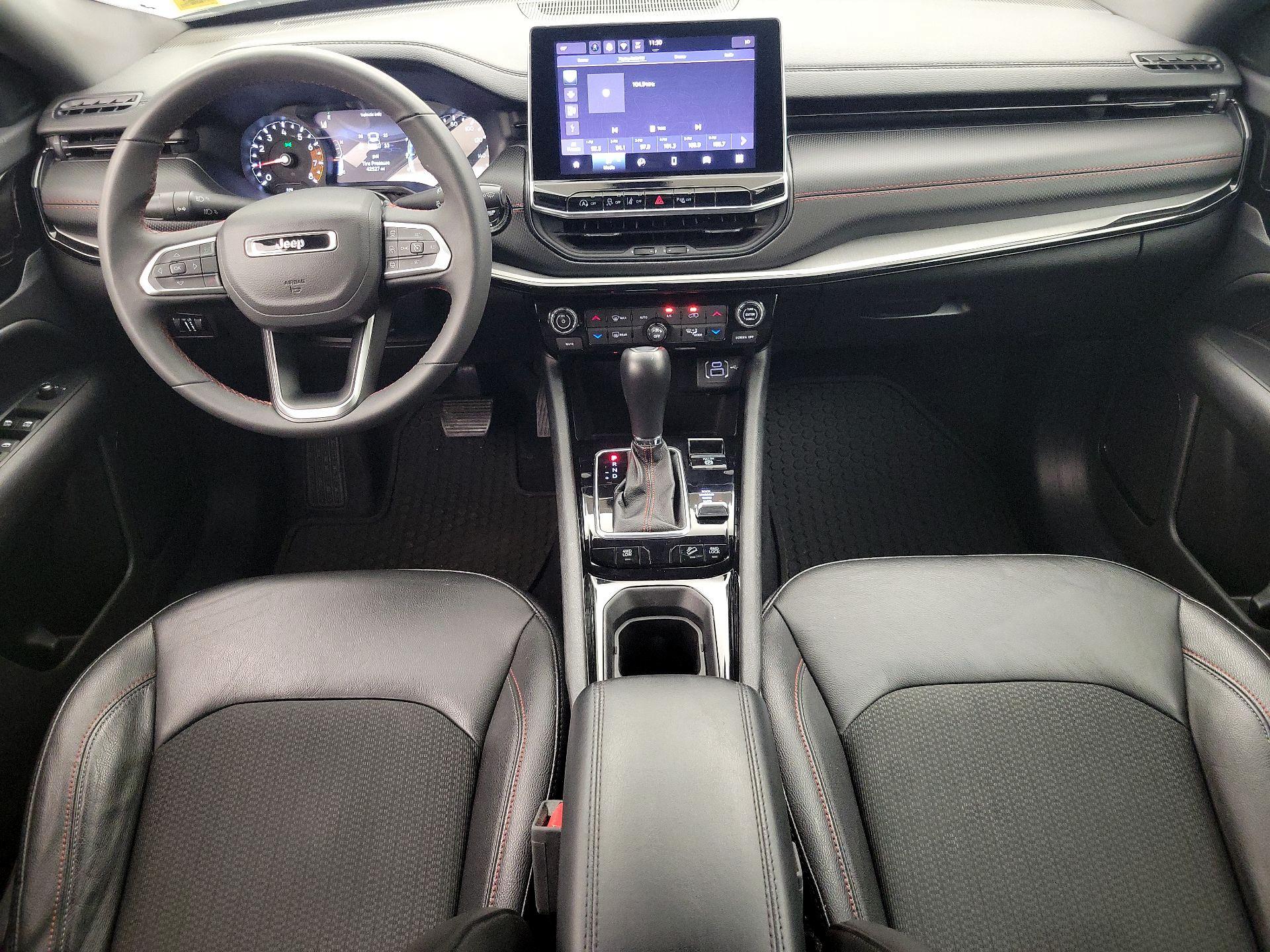 Thumbnail: 2025 Jeep Compass - 9