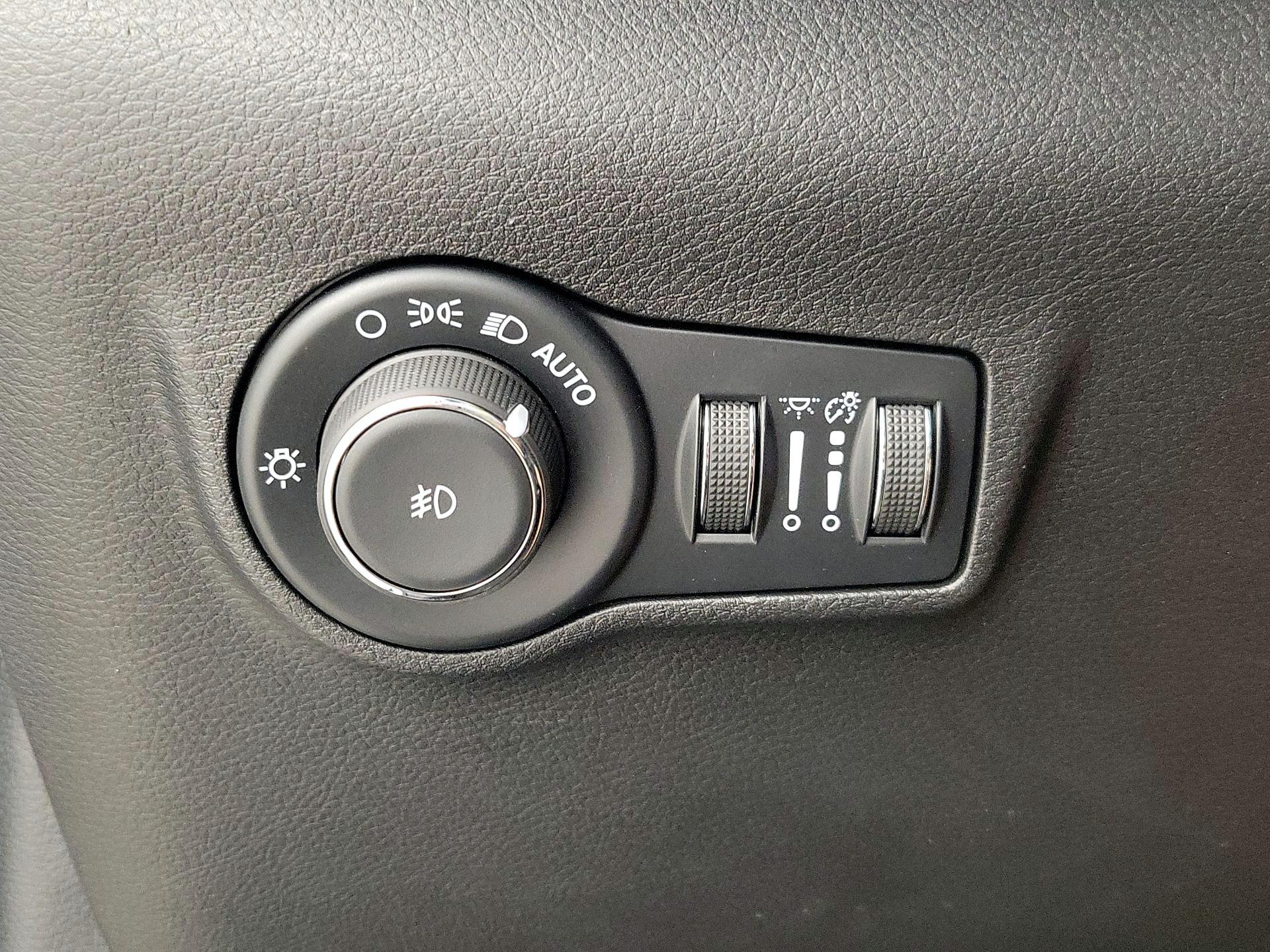 Thumbnail: 2025 Jeep Compass - 13