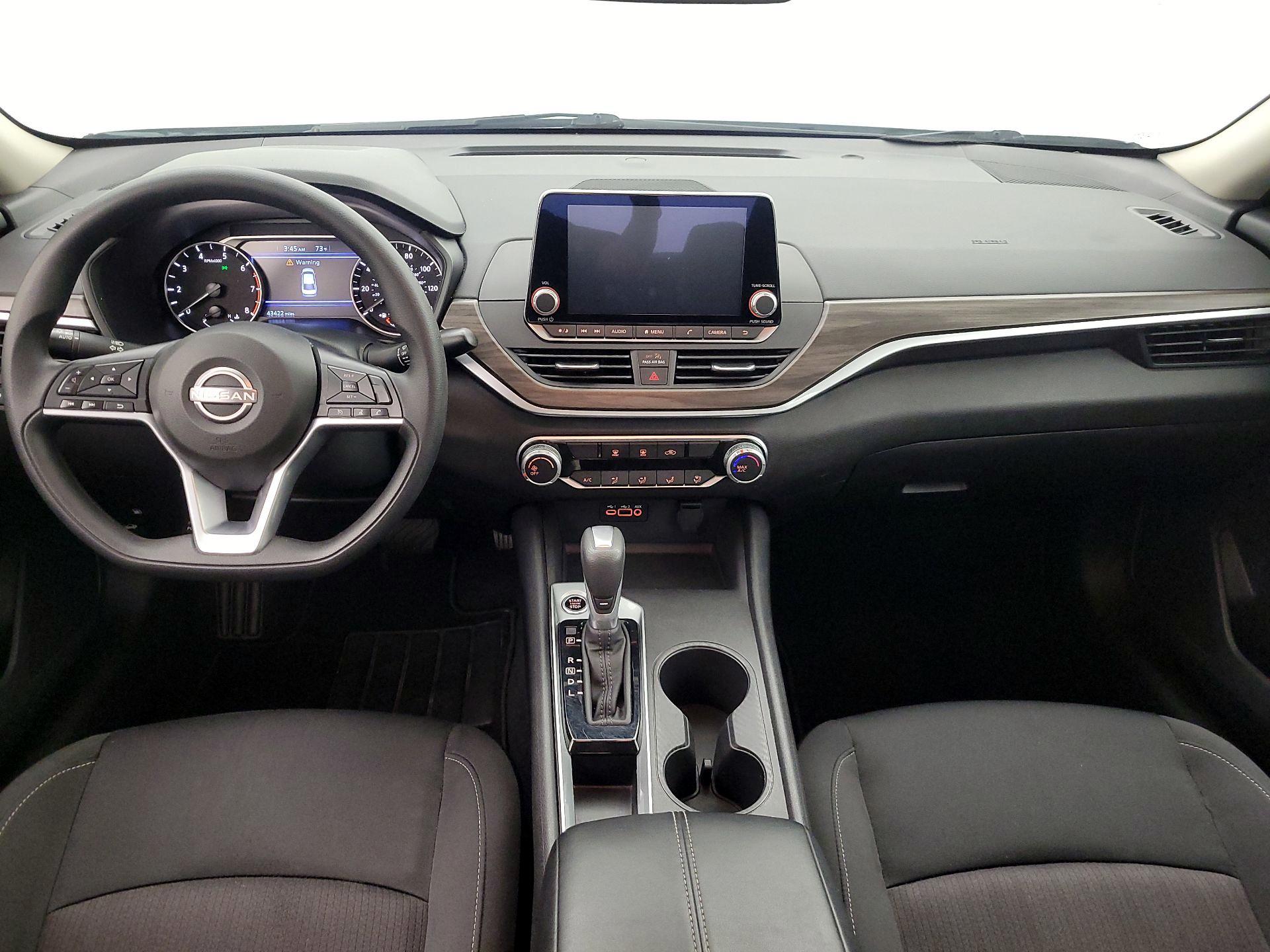 Thumbnail: 2025 Nissan Altima - 9