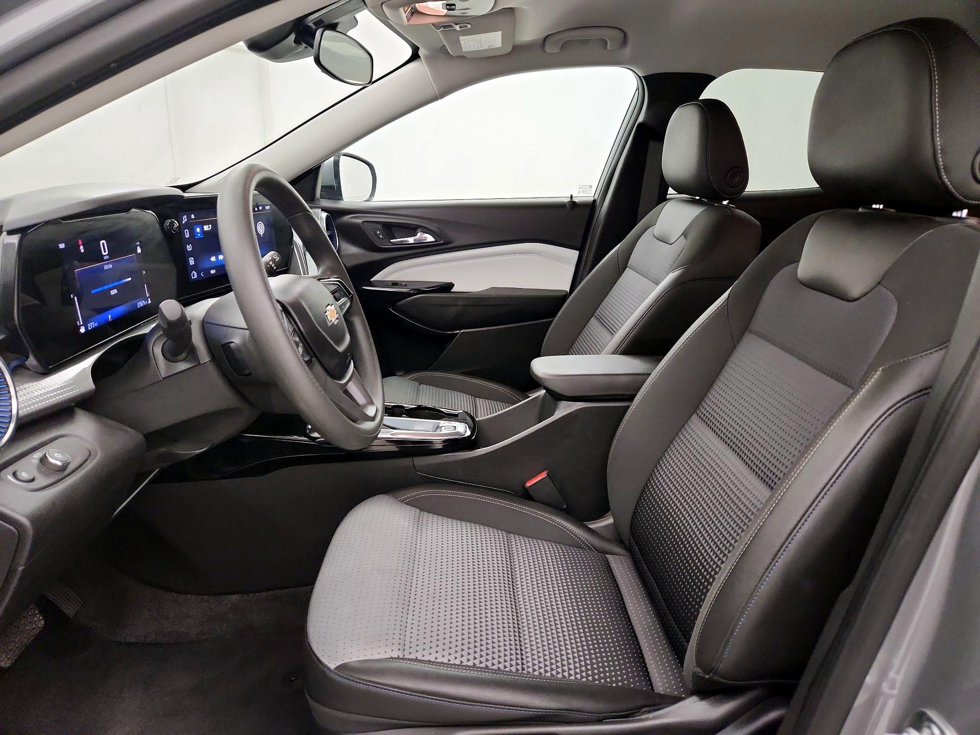Thumbnail: 2025 Chevrolet Trax - 11