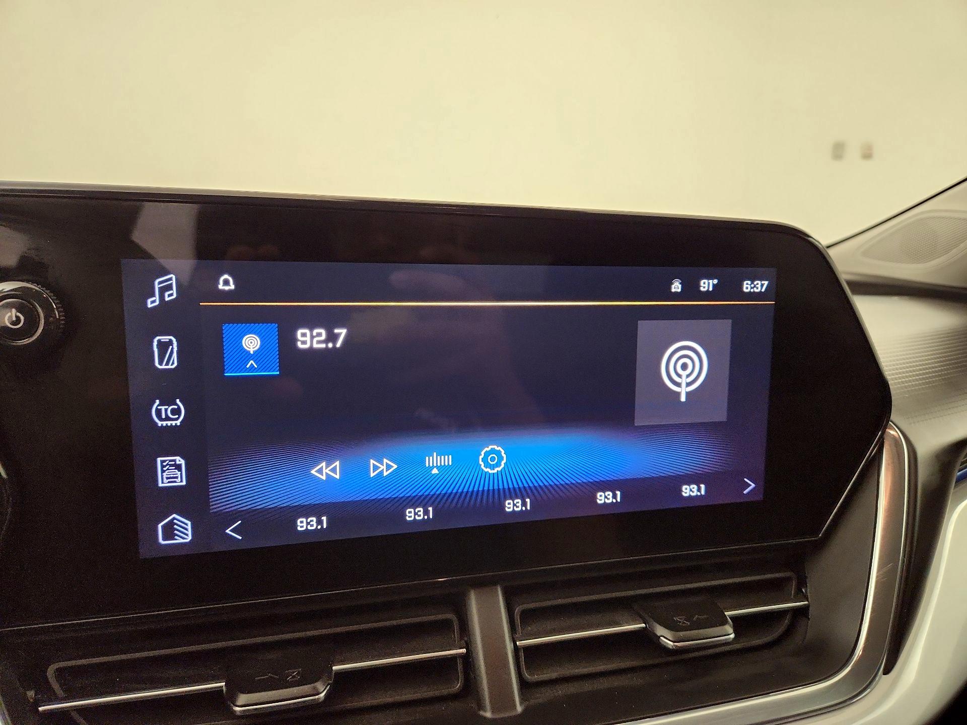 Thumbnail: 2025 Chevrolet Trax - 15
