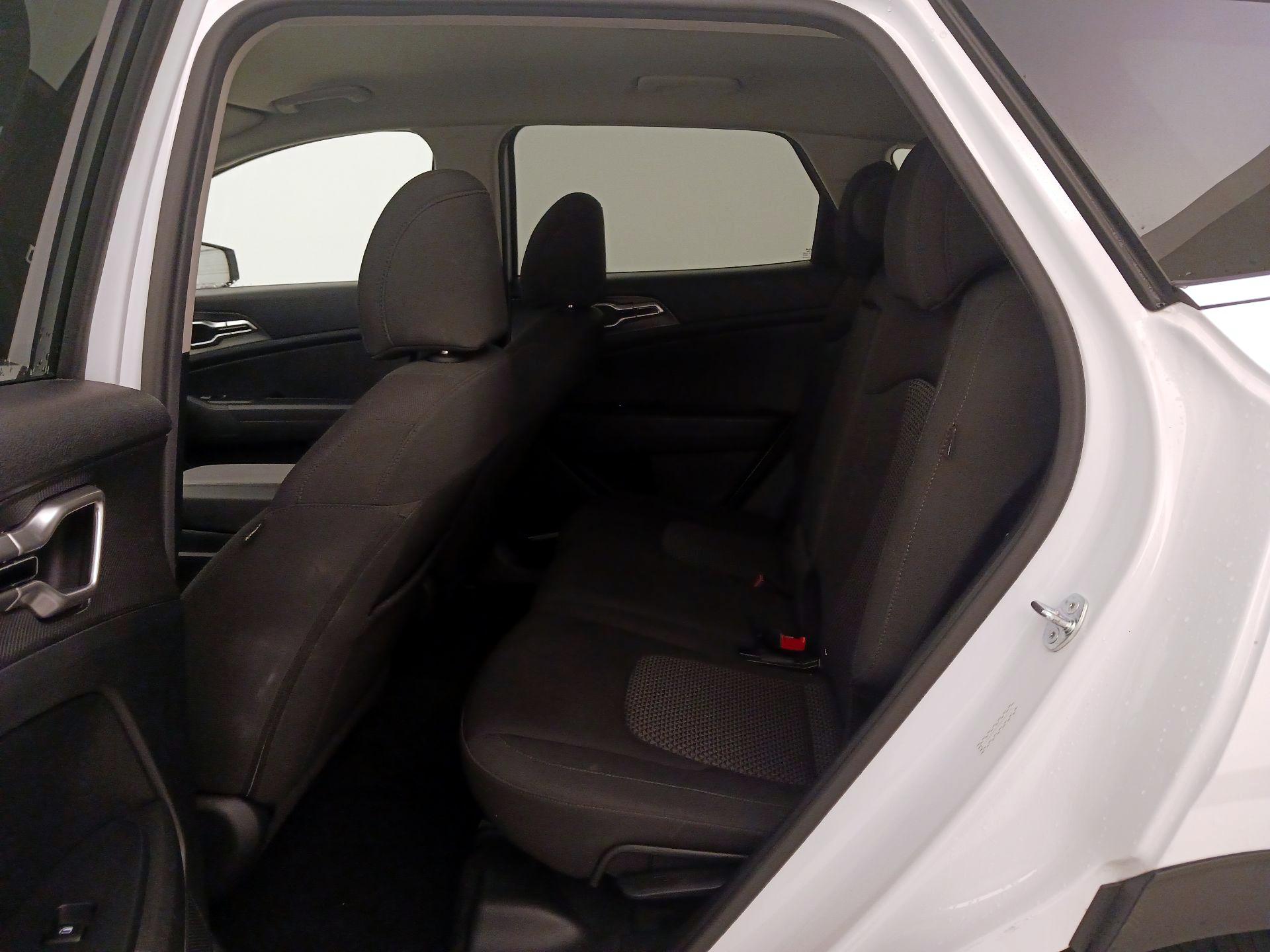 Thumbnail: 2025 Kia Sportage - 19
