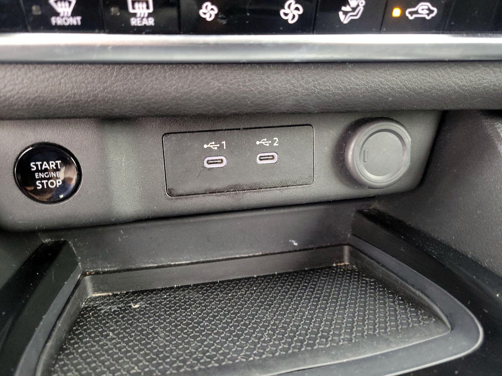 2025 Nissan Rogue SV - Photo 19