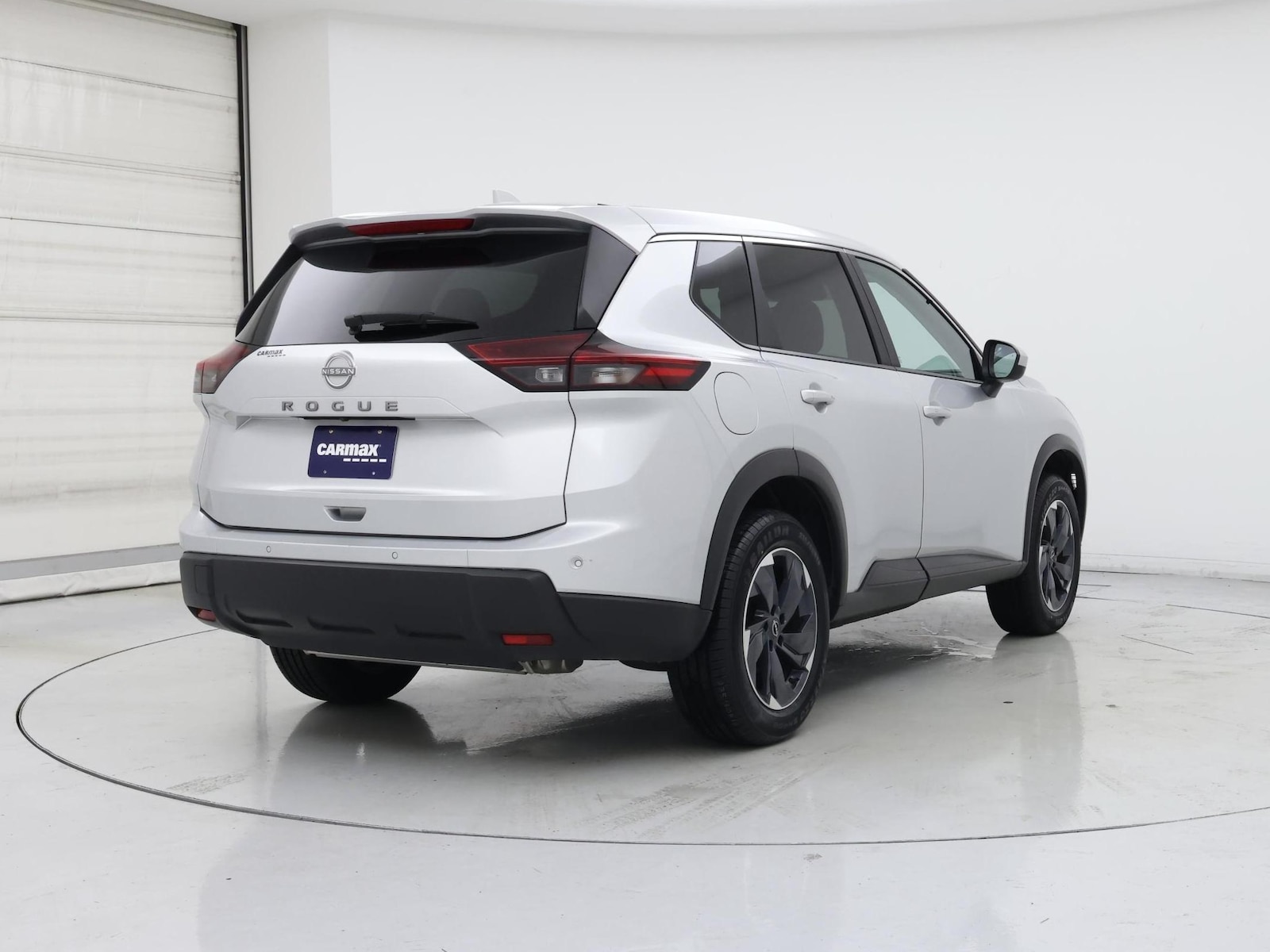 2025 Nissan Rogue SV - Photo 9