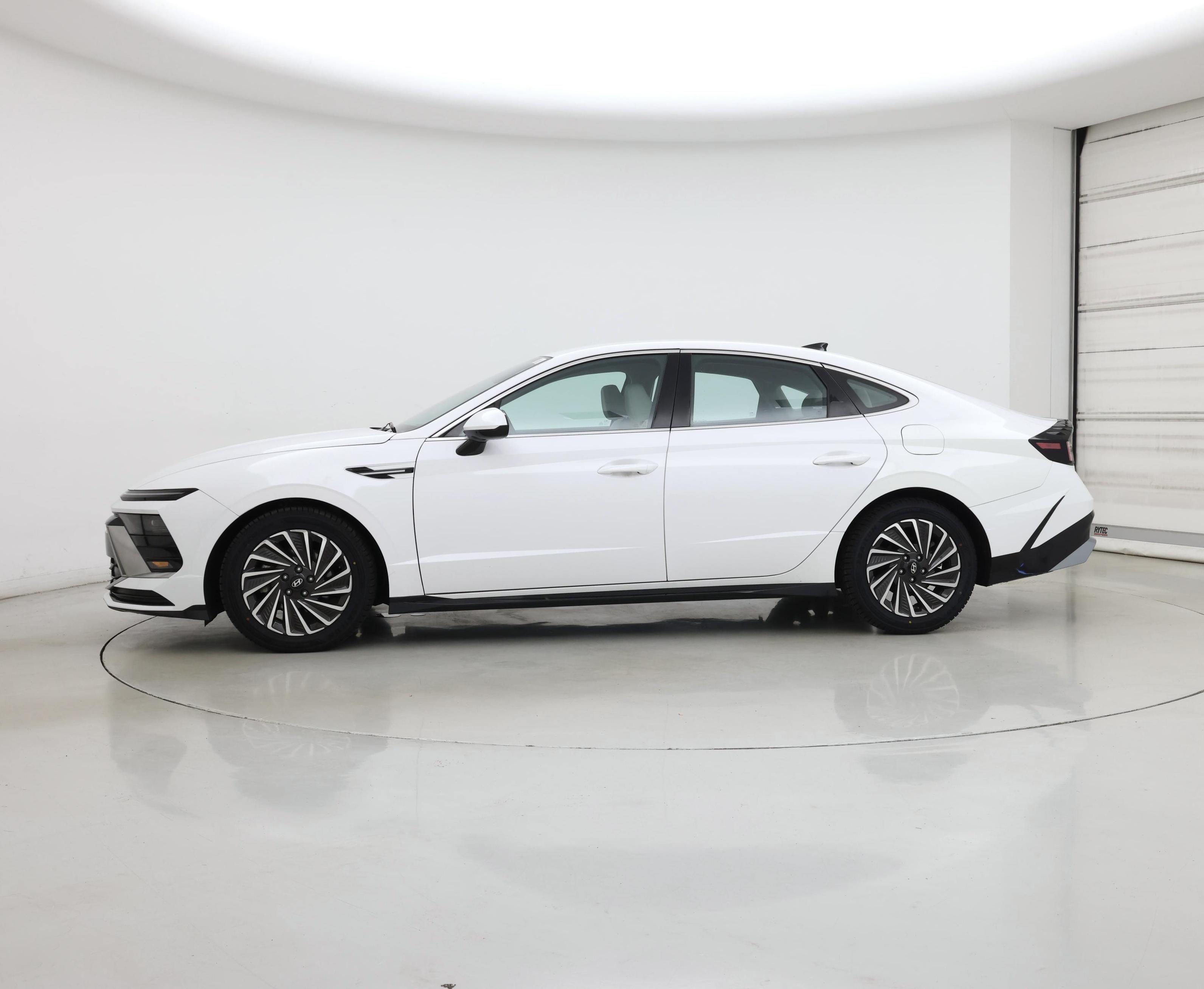 Thumbnail: 2025 Hyundai Sonata - 3