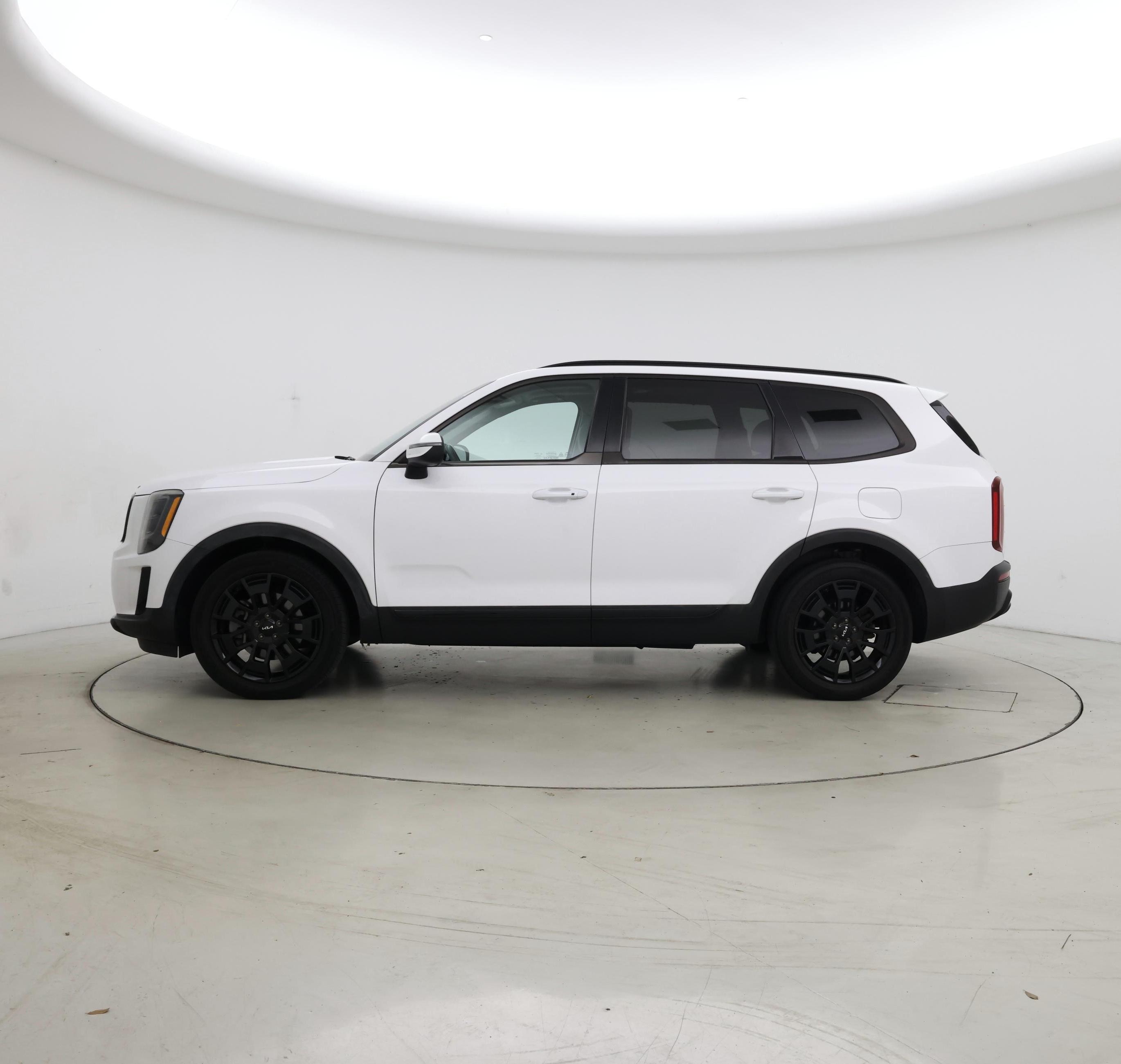 Thumbnail: 2022 Kia Telluride - 3